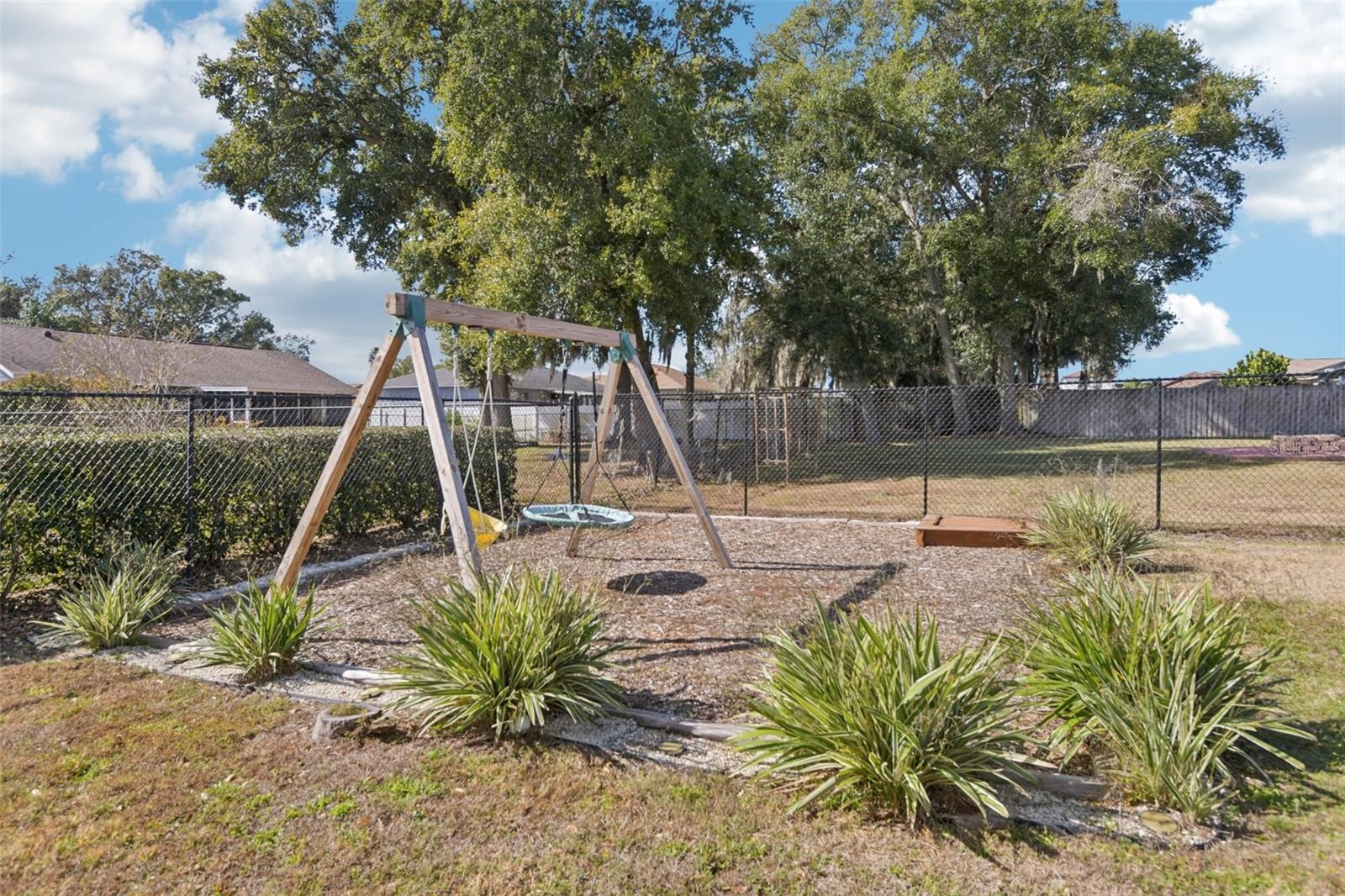 Image 27 of 31 For 4175 Mayfair Way