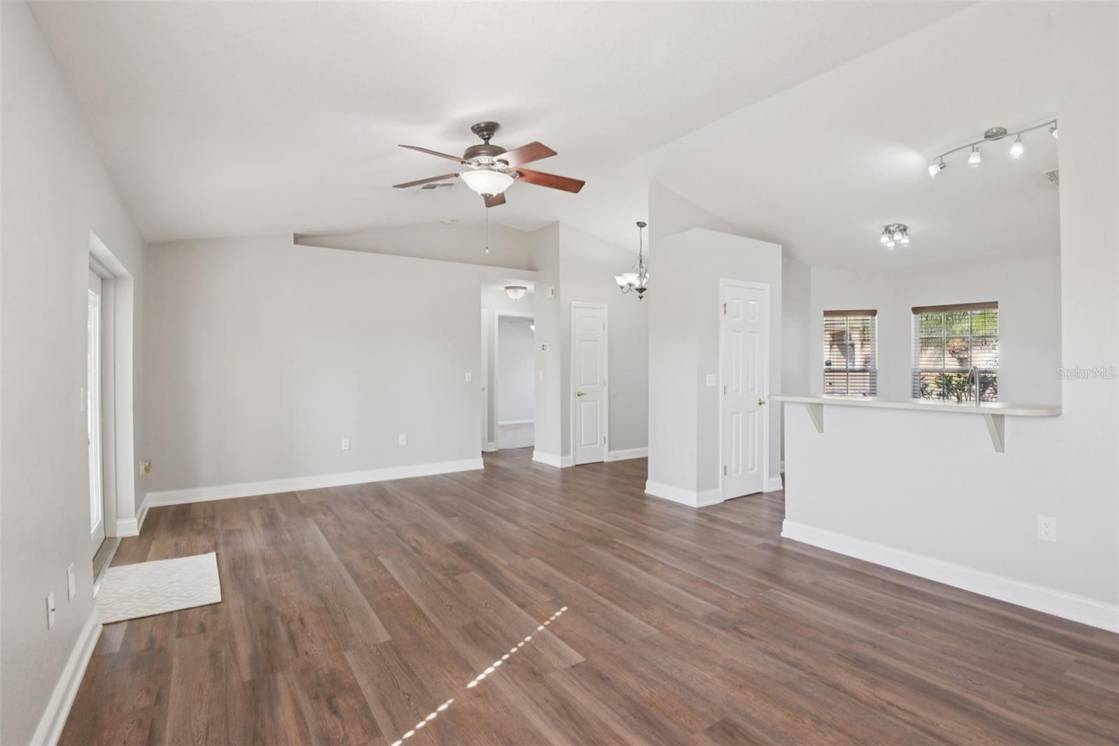 Image 5 of 31 For 4175 Mayfair Way