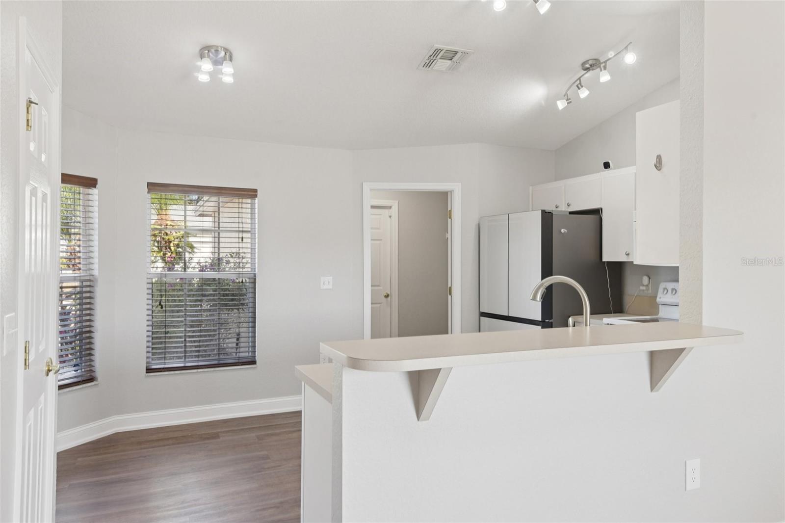 Image 7 of 31 For 4175 Mayfair Way