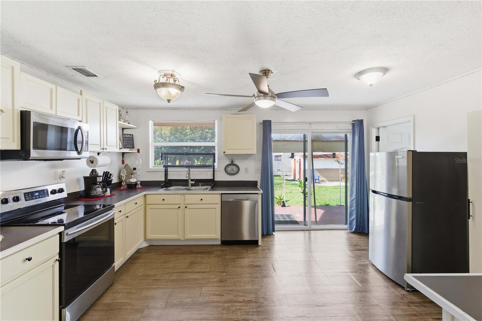 Image 10 of 41 For 8412 15 Th Street