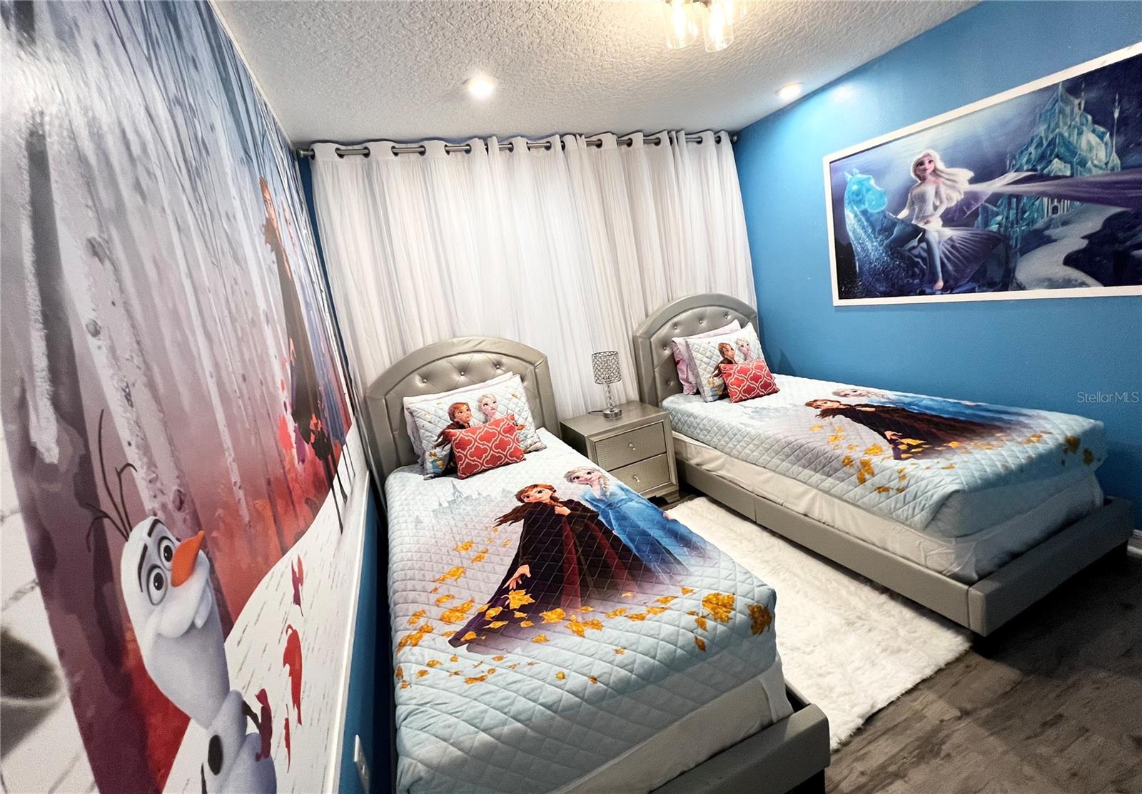 Image 15 of 37 For 8947 Amelia Downs Trail