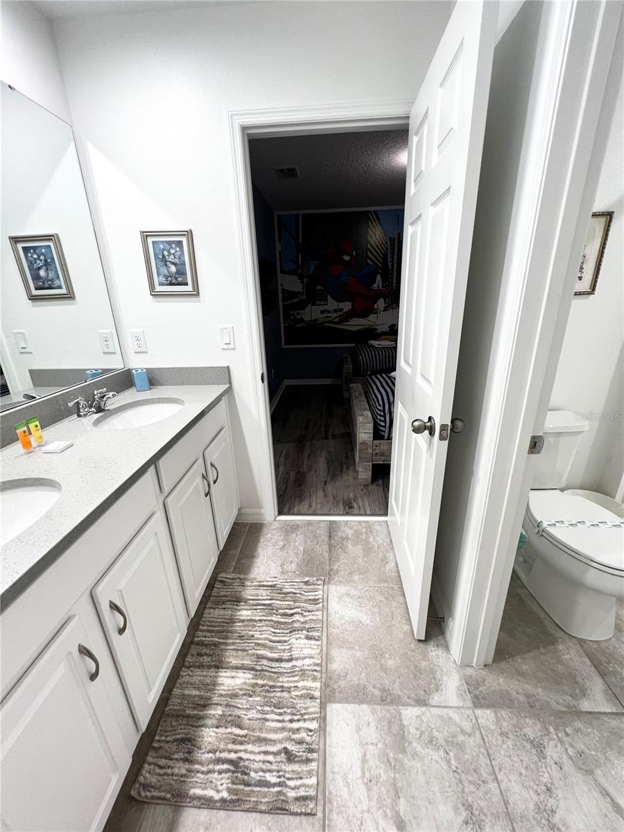 Image 23 of 37 For 8947 Amelia Downs Trail