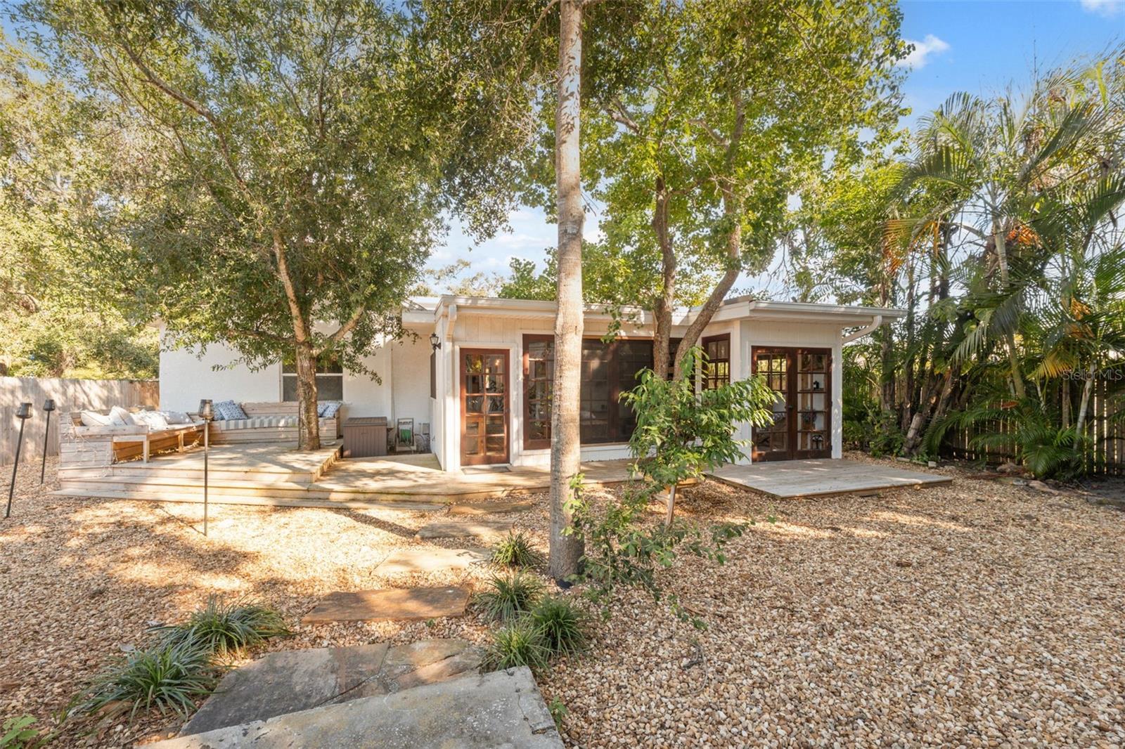 Image 31 of 58 For 1946 Chenango Avenue