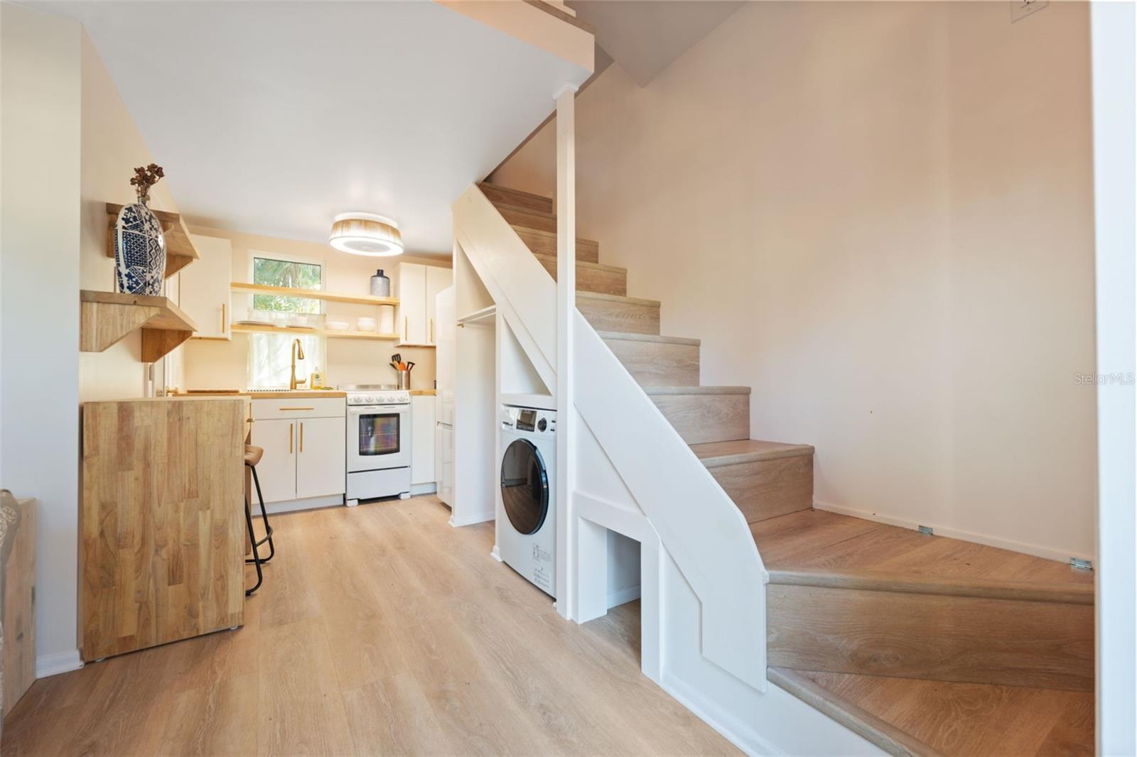 Image 34 of 58 For 1946 Chenango Avenue