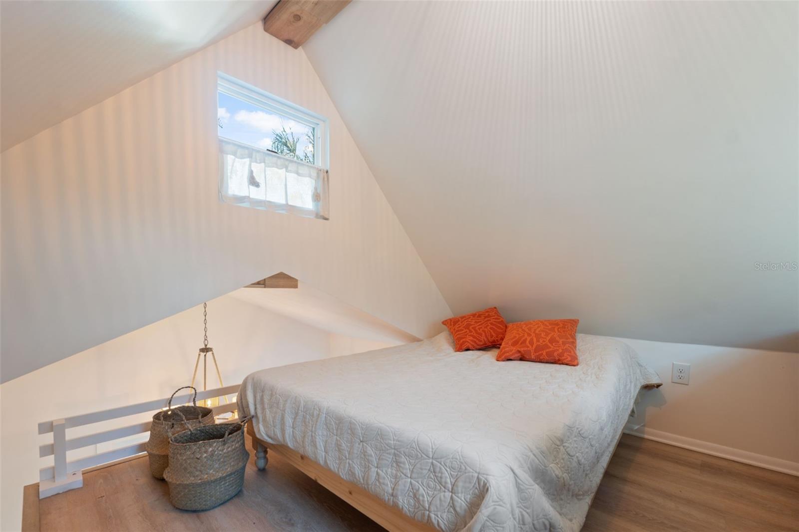 Image 37 of 58 For 1946 Chenango Avenue