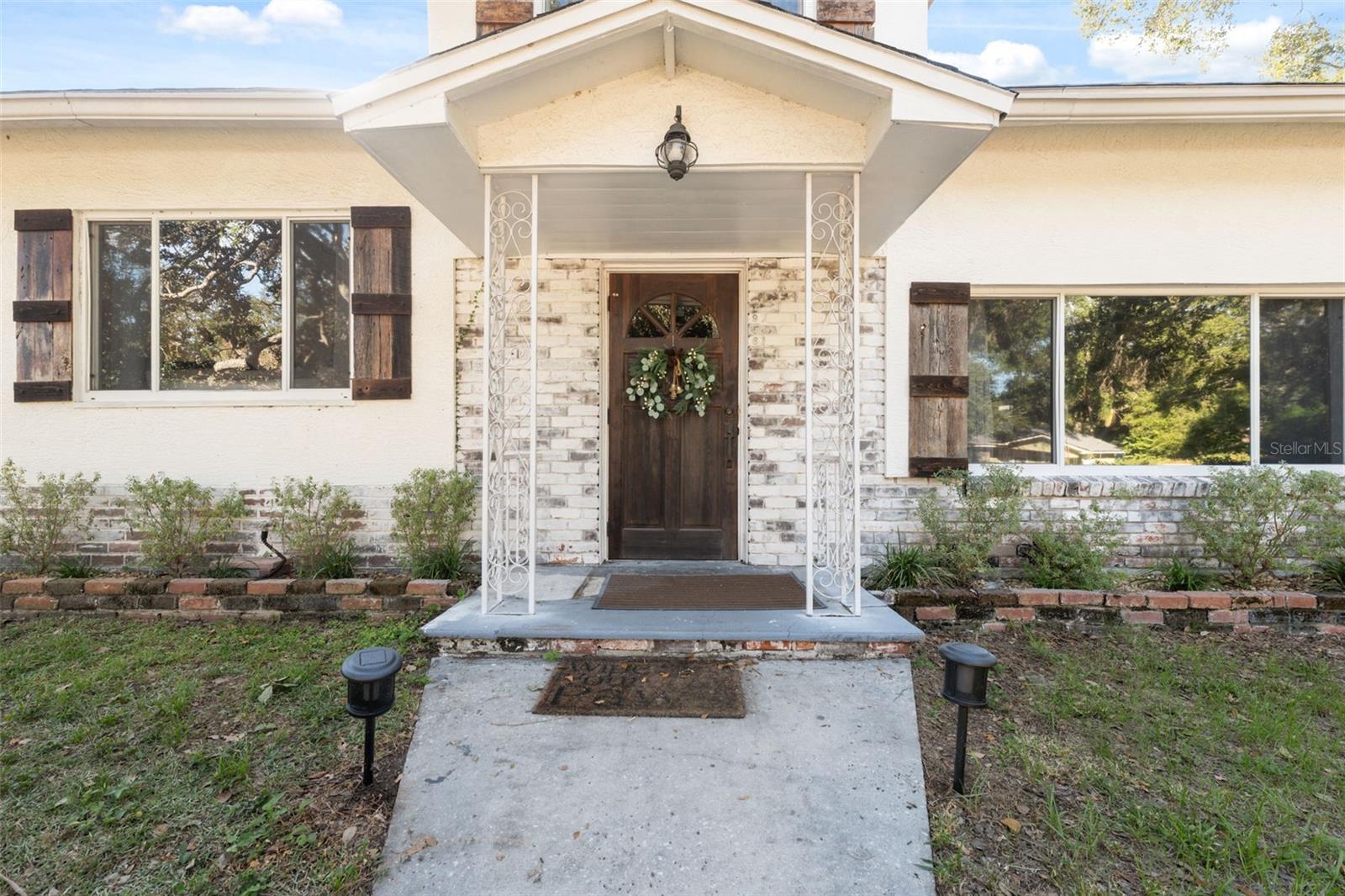 Image 4 of 58 For 1946 Chenango Avenue