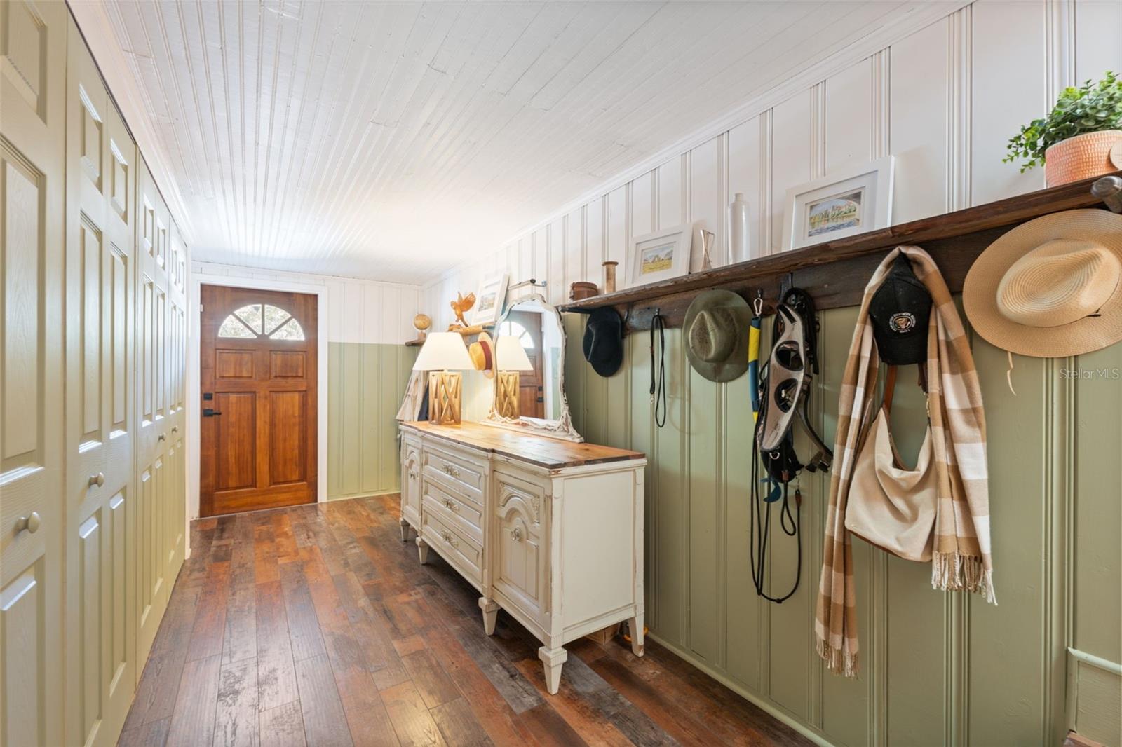 Image 55 of 58 For 1946 Chenango Avenue