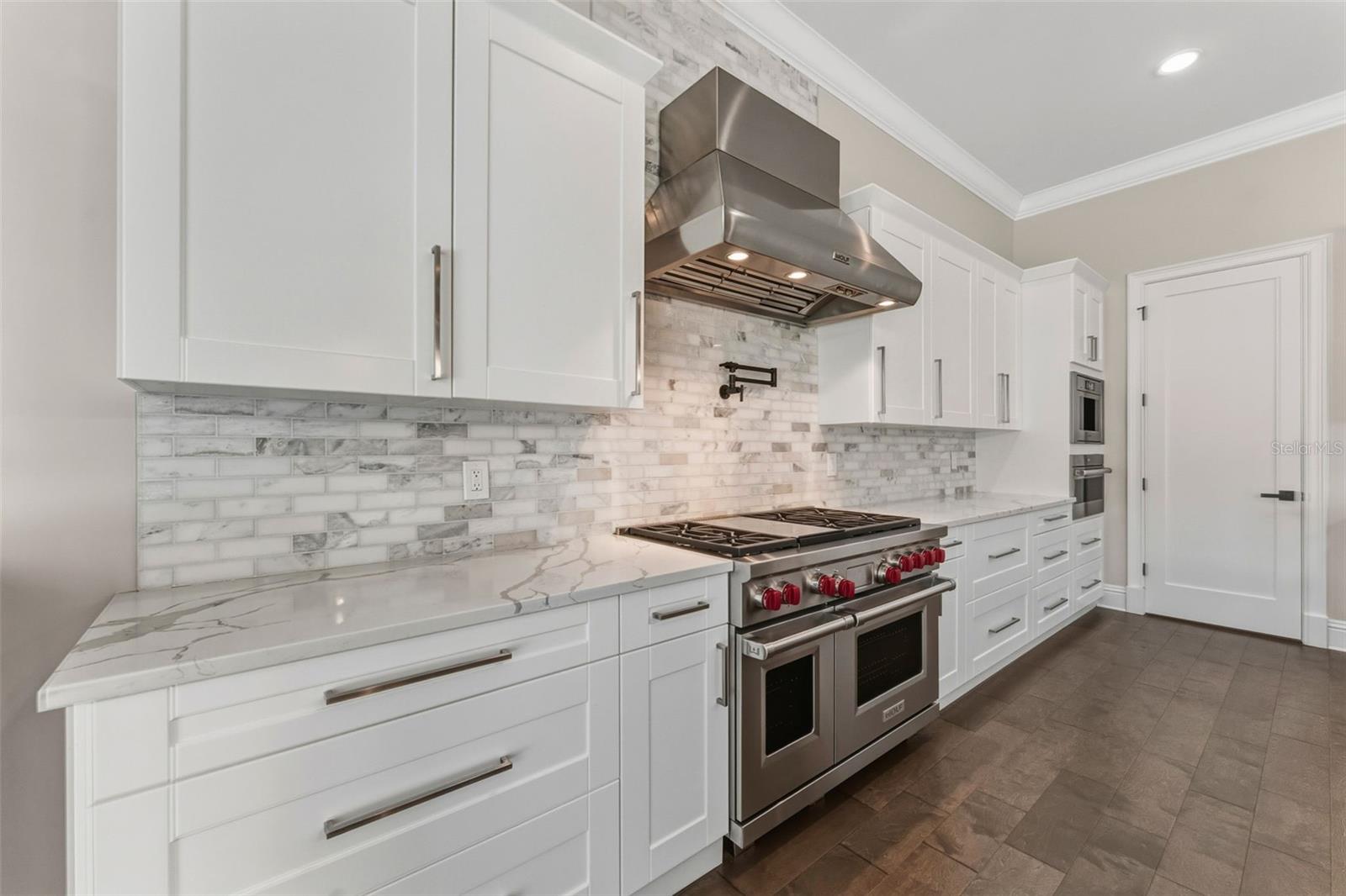 Image 18 of 80 For 481 Davis Boulevard