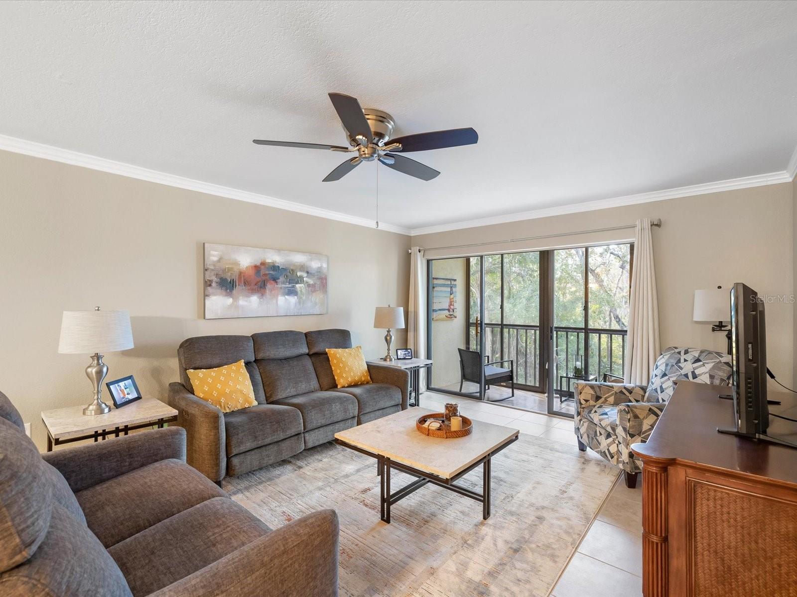 Image 19 of 41 For 3114 Lake Pine Way B2