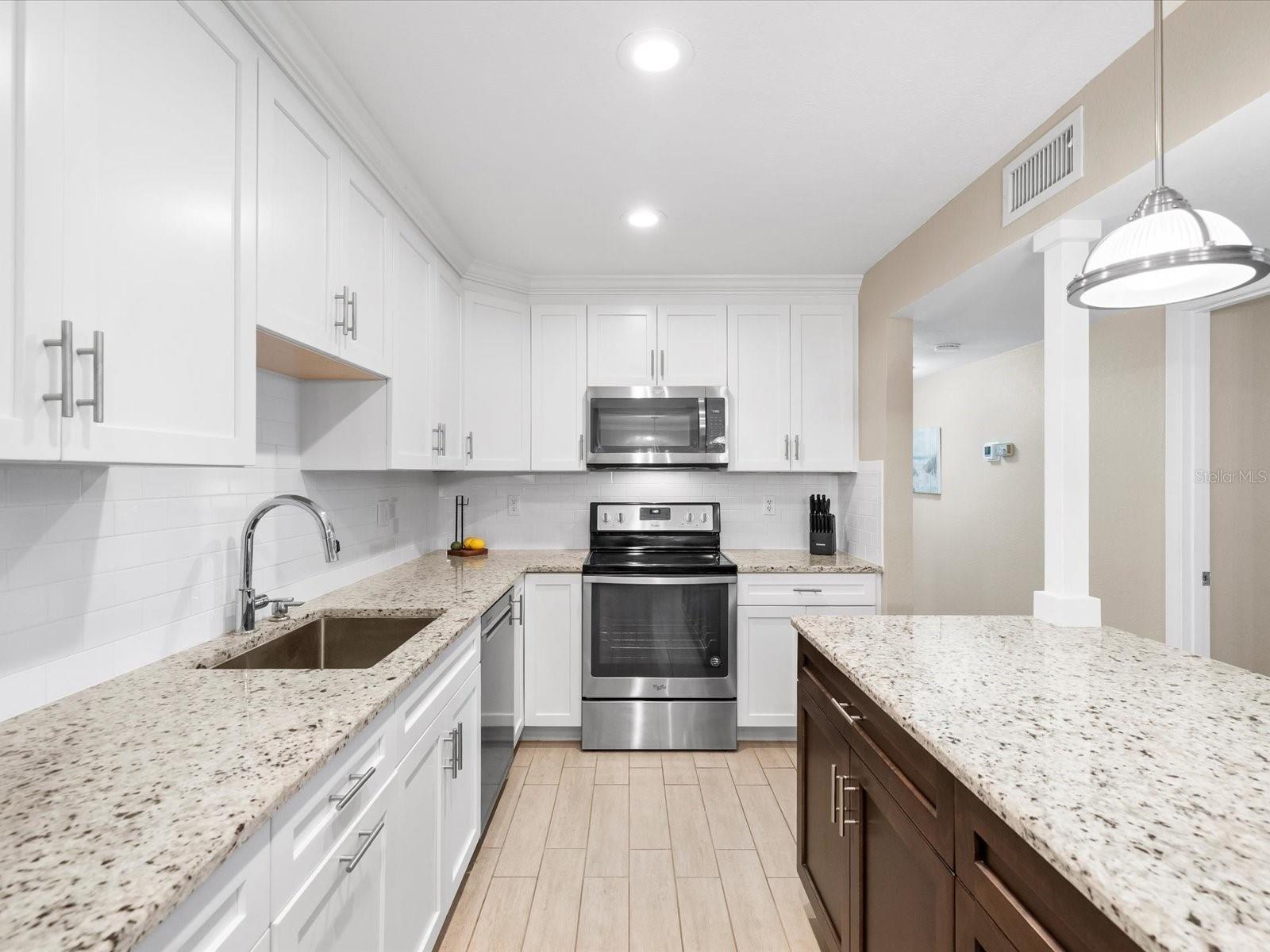 Image 7 of 41 For 3114 Lake Pine Way B2