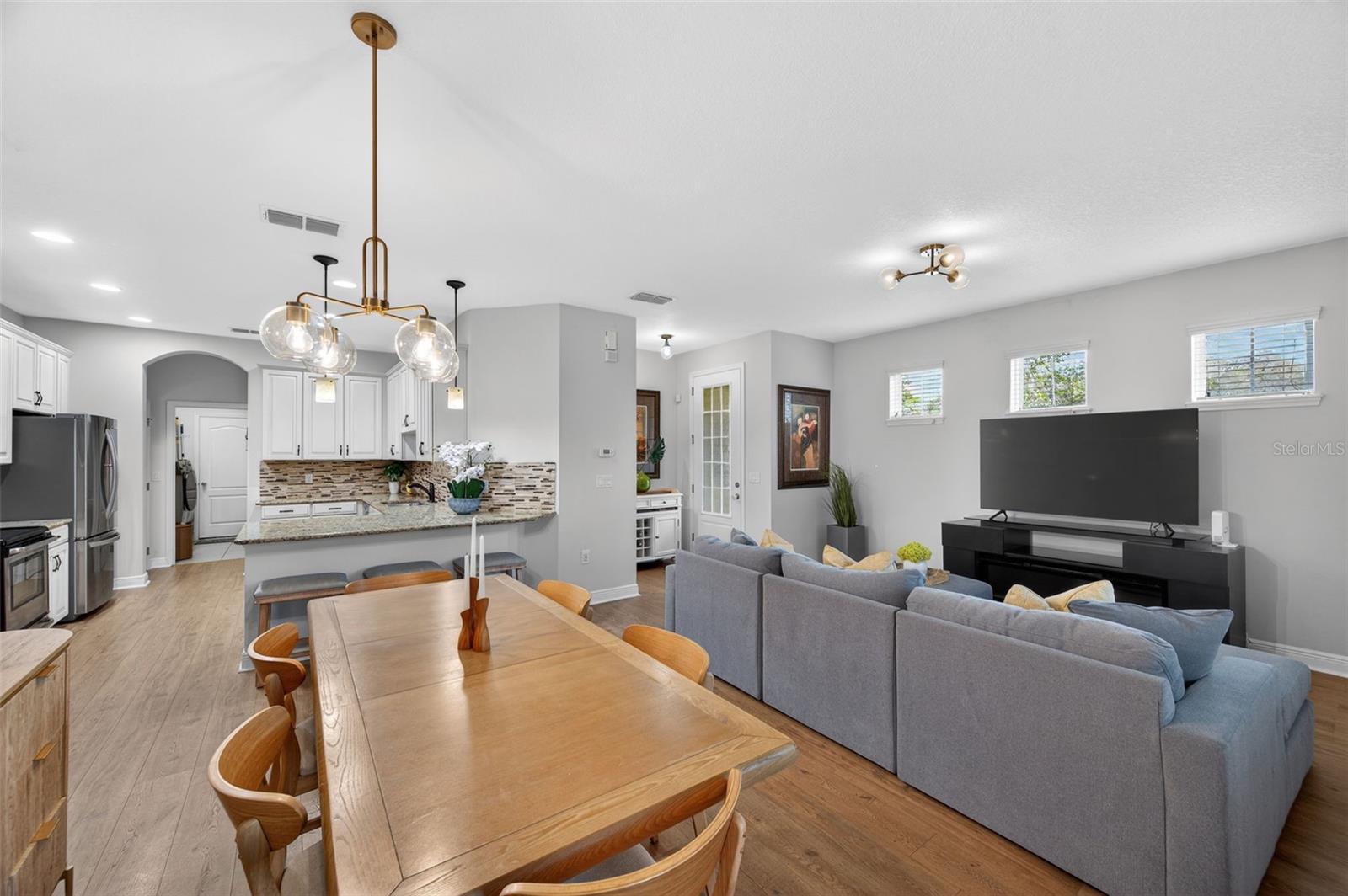 Image 12 of 69 For 17019 Vilesta Drive