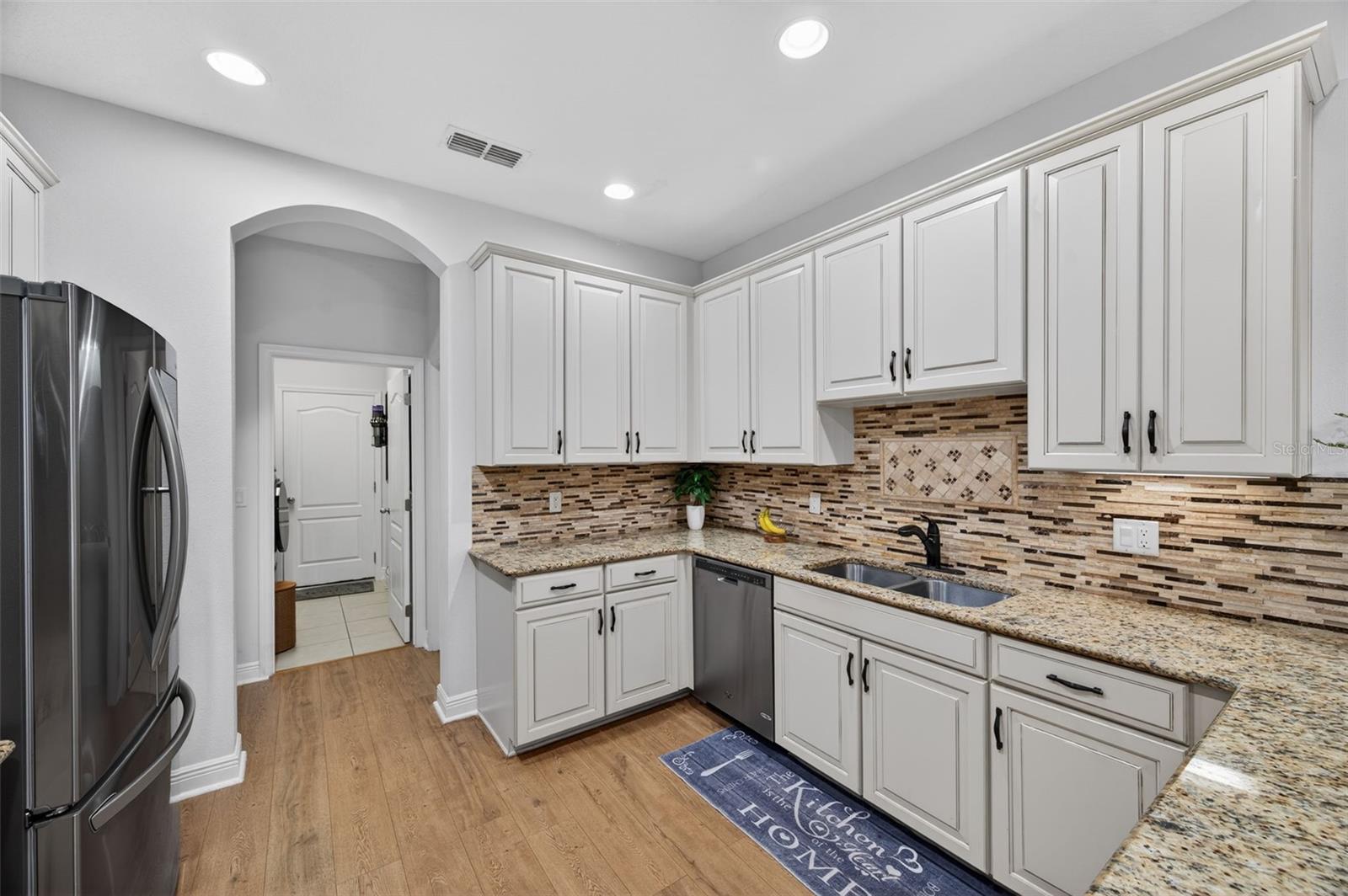 Image 15 of 69 For 17019 Vilesta Drive