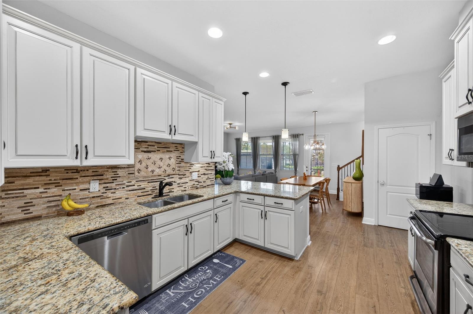 Image 16 of 69 For 17019 Vilesta Drive