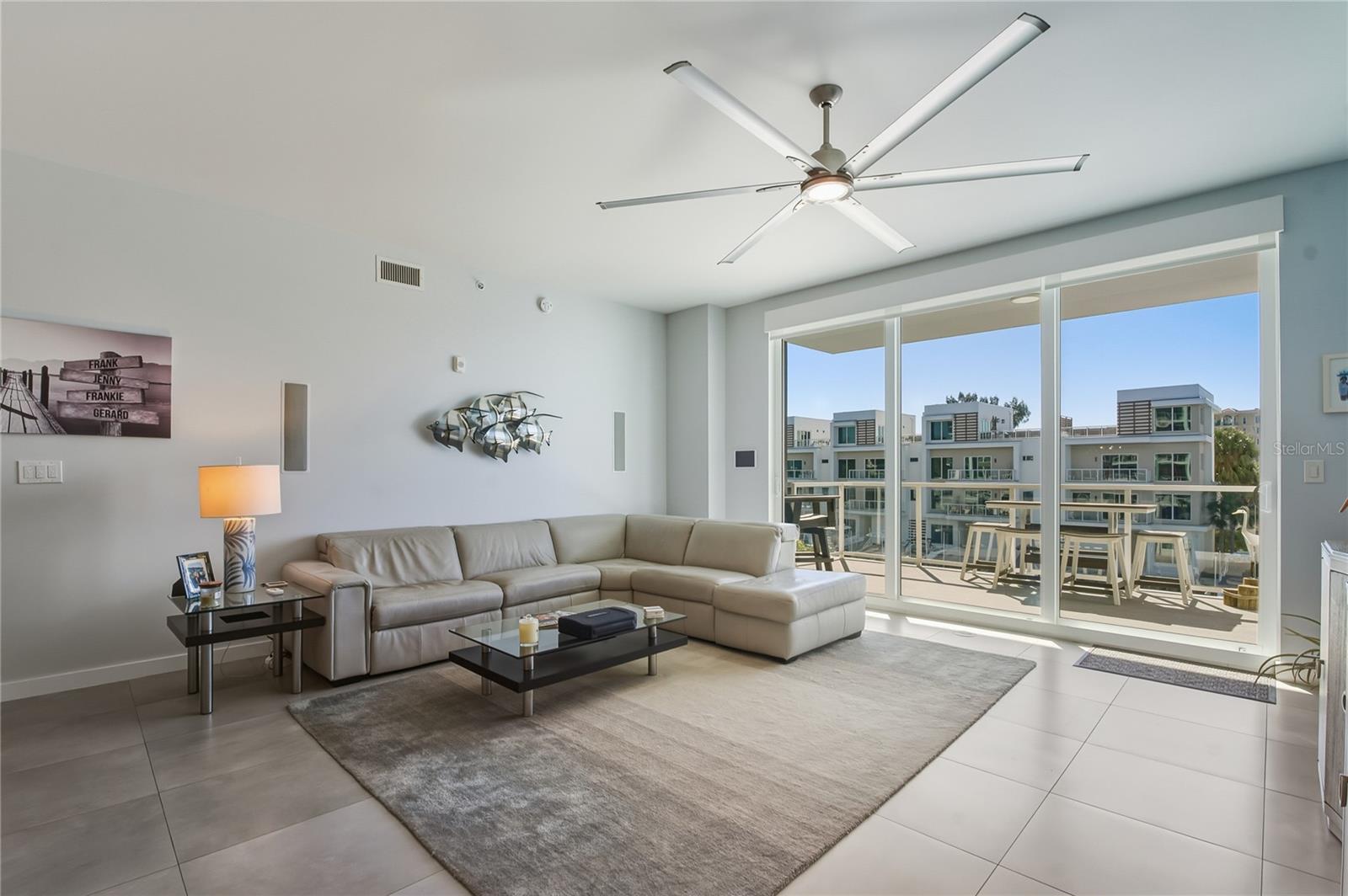 Image 15 of 51 For 920 Osceola Avenue 307