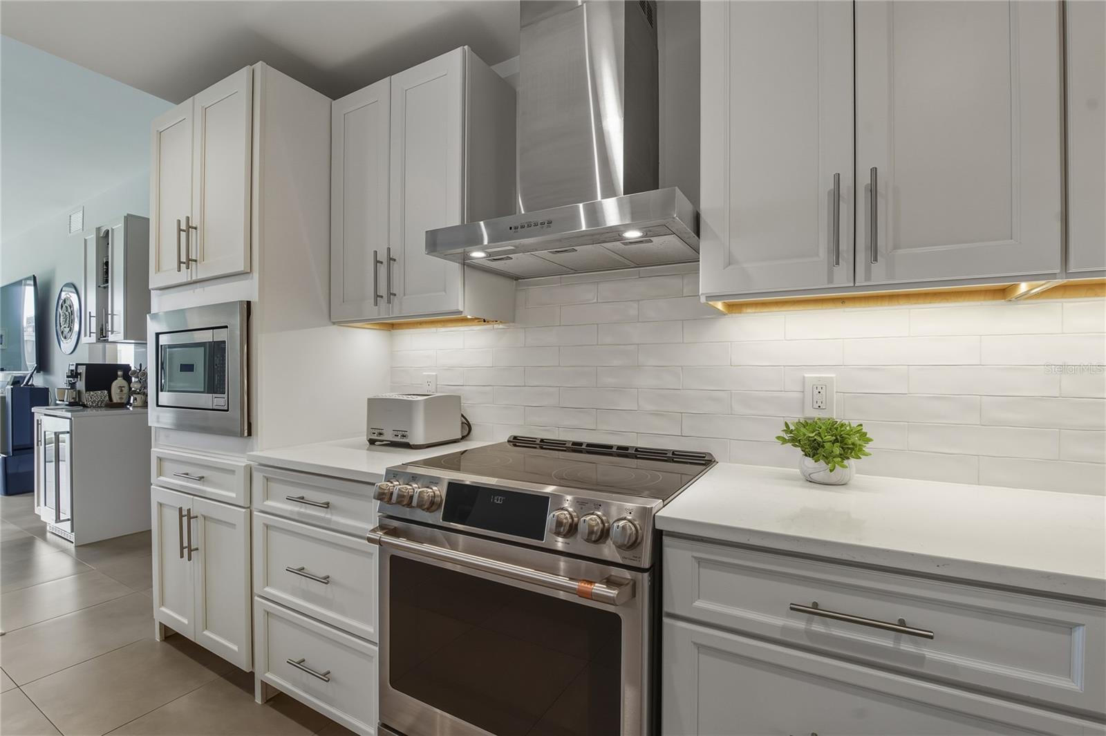 Image 22 of 51 For 920 Osceola Avenue 307