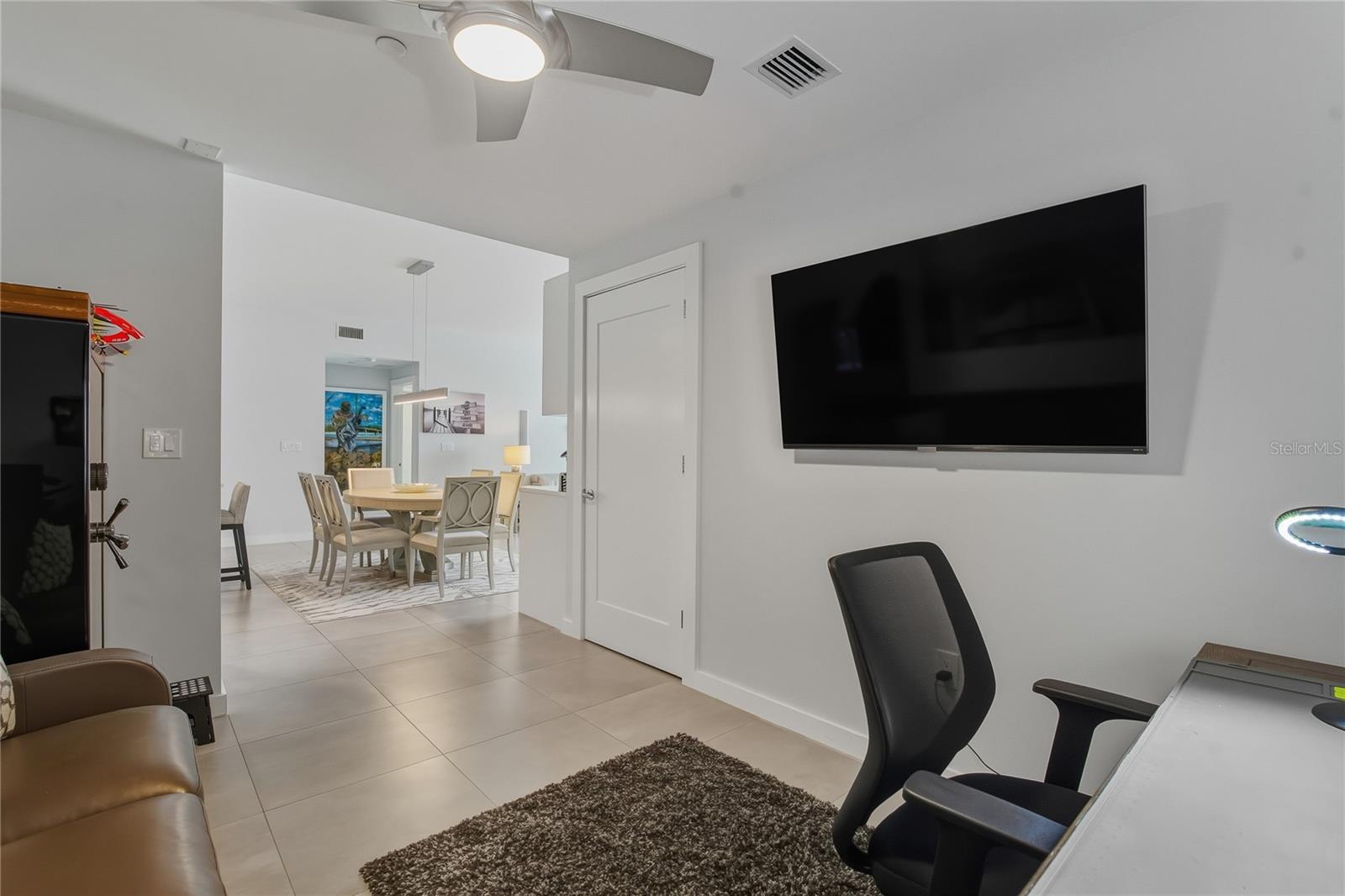 Image 33 of 51 For 920 Osceola Avenue 307