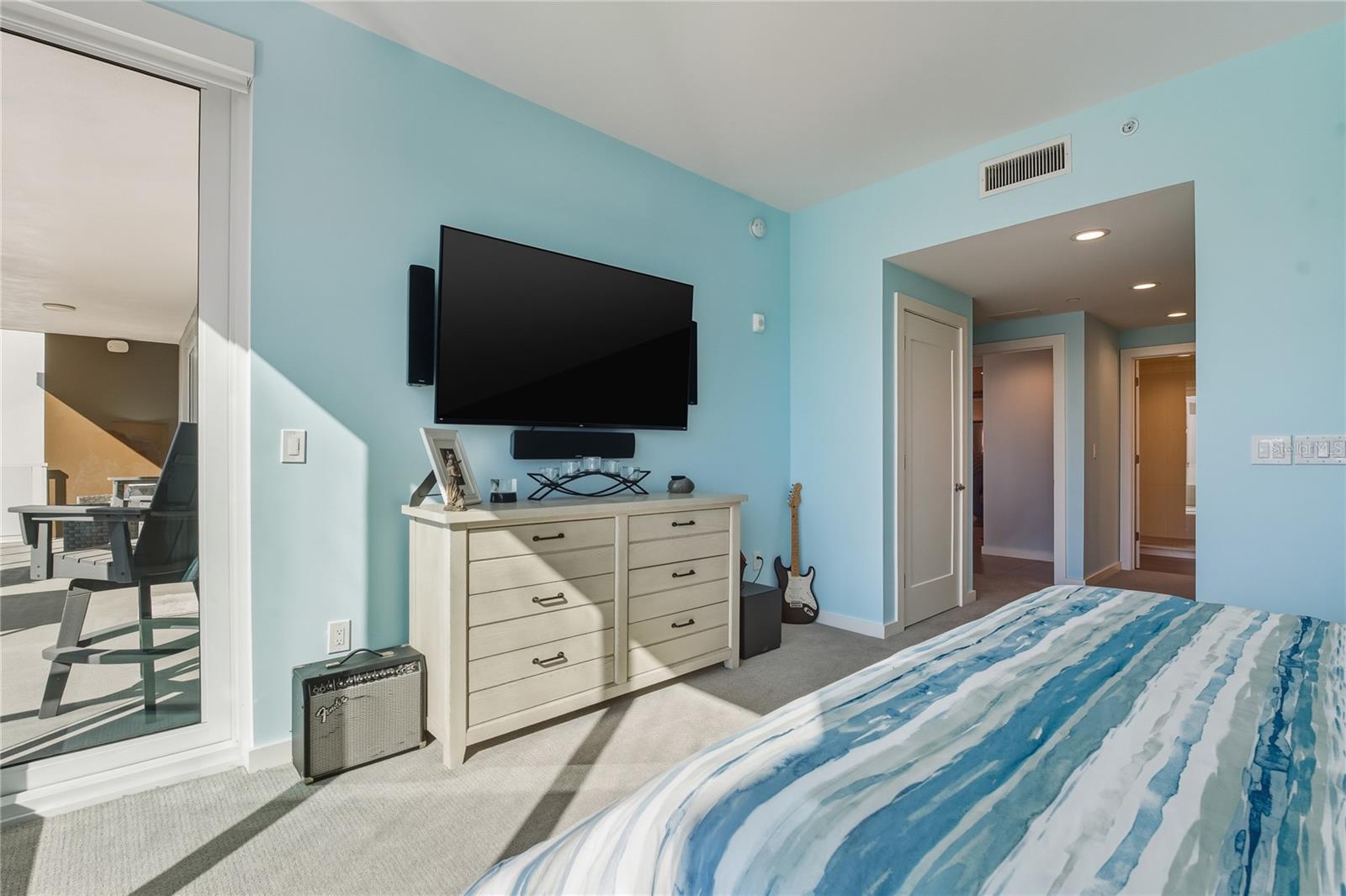 Image 36 of 51 For 920 Osceola Avenue 307