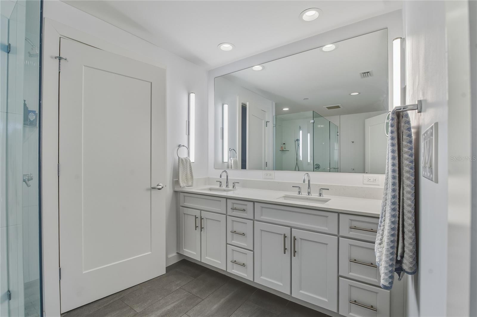 Image 42 of 51 For 920 Osceola Avenue 307