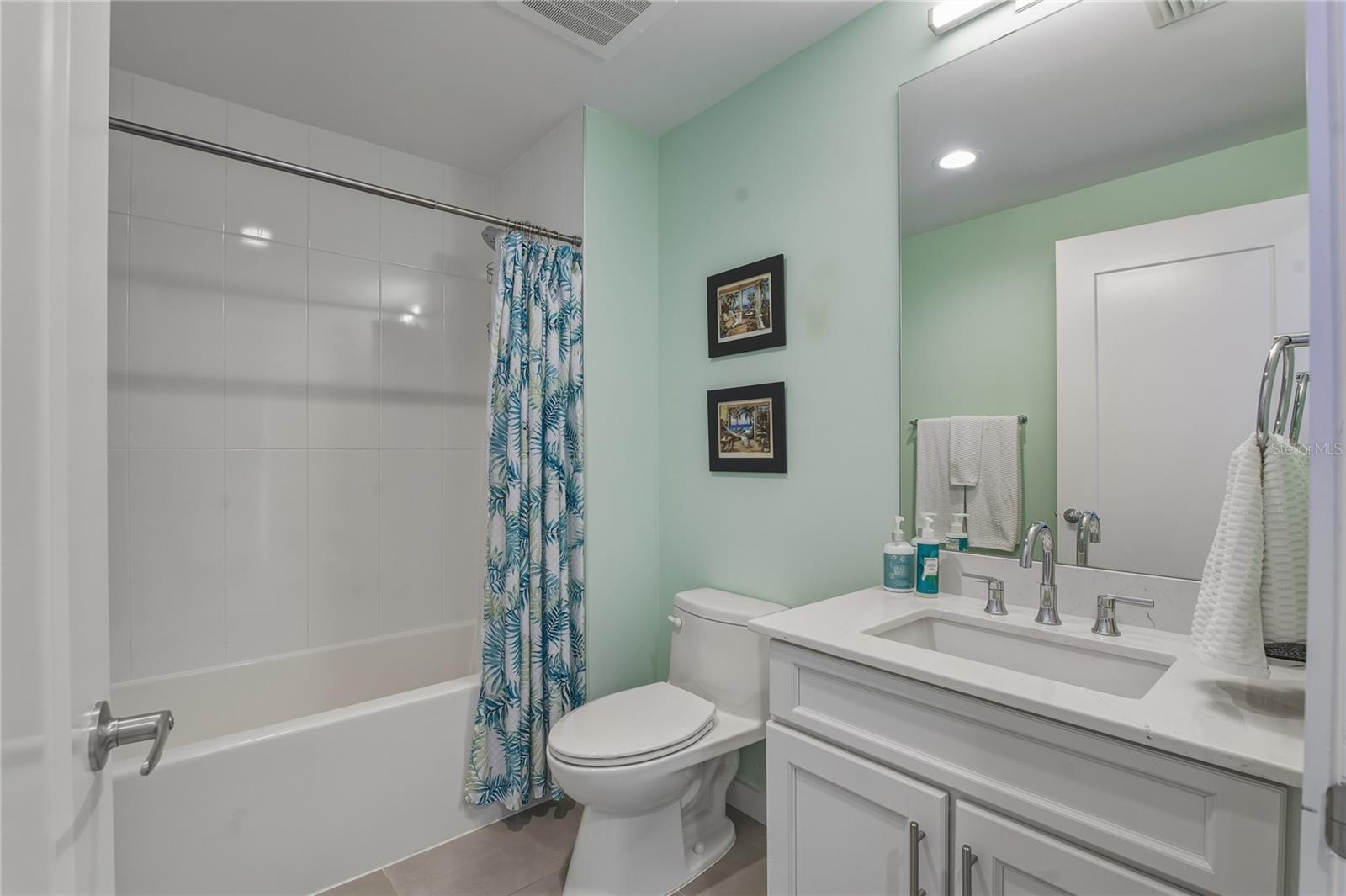 Image 43 of 51 For 920 Osceola Avenue 307