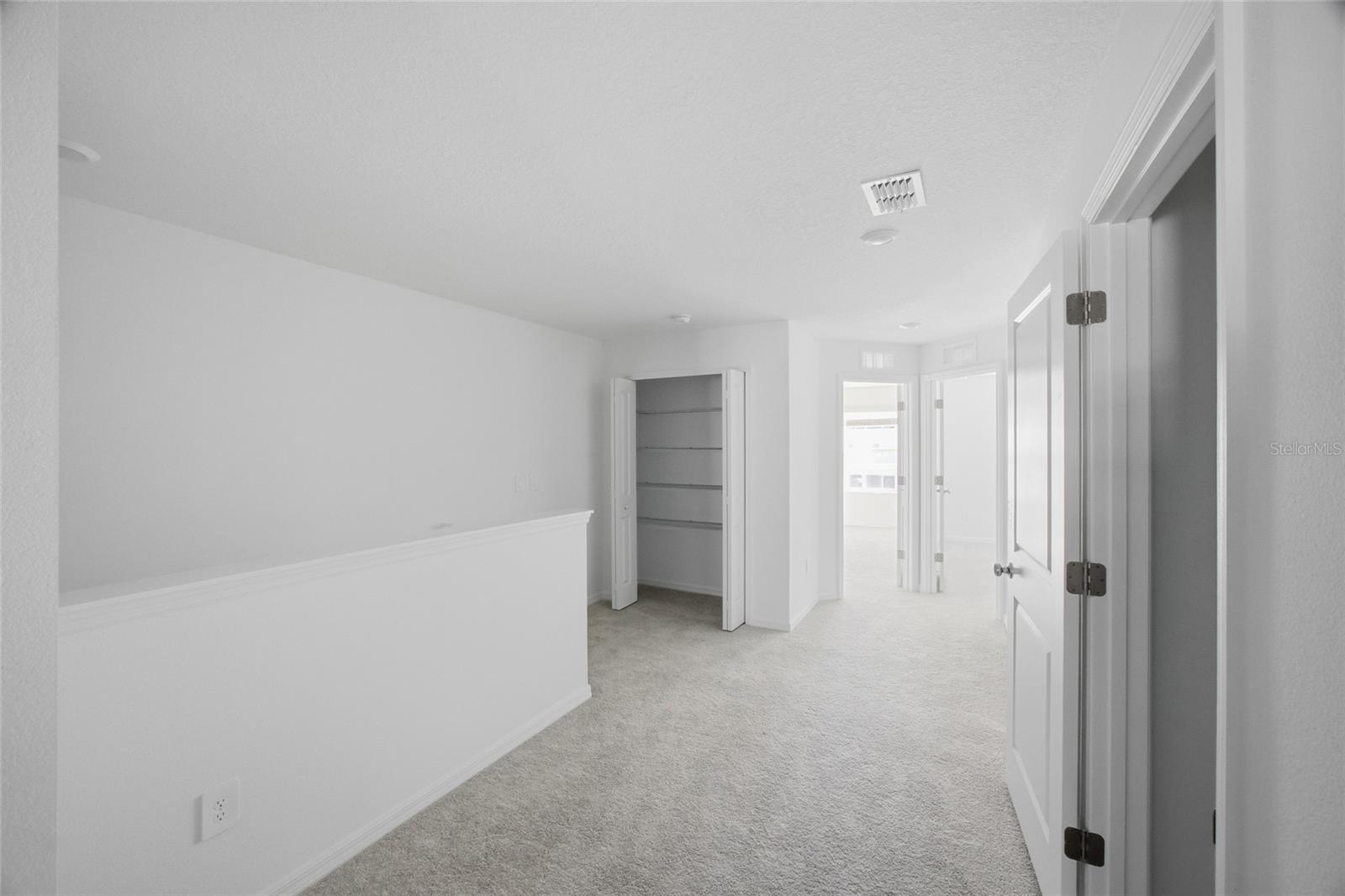 Listing photo id 14 for 10149 Trumpet Honeysuckle Way