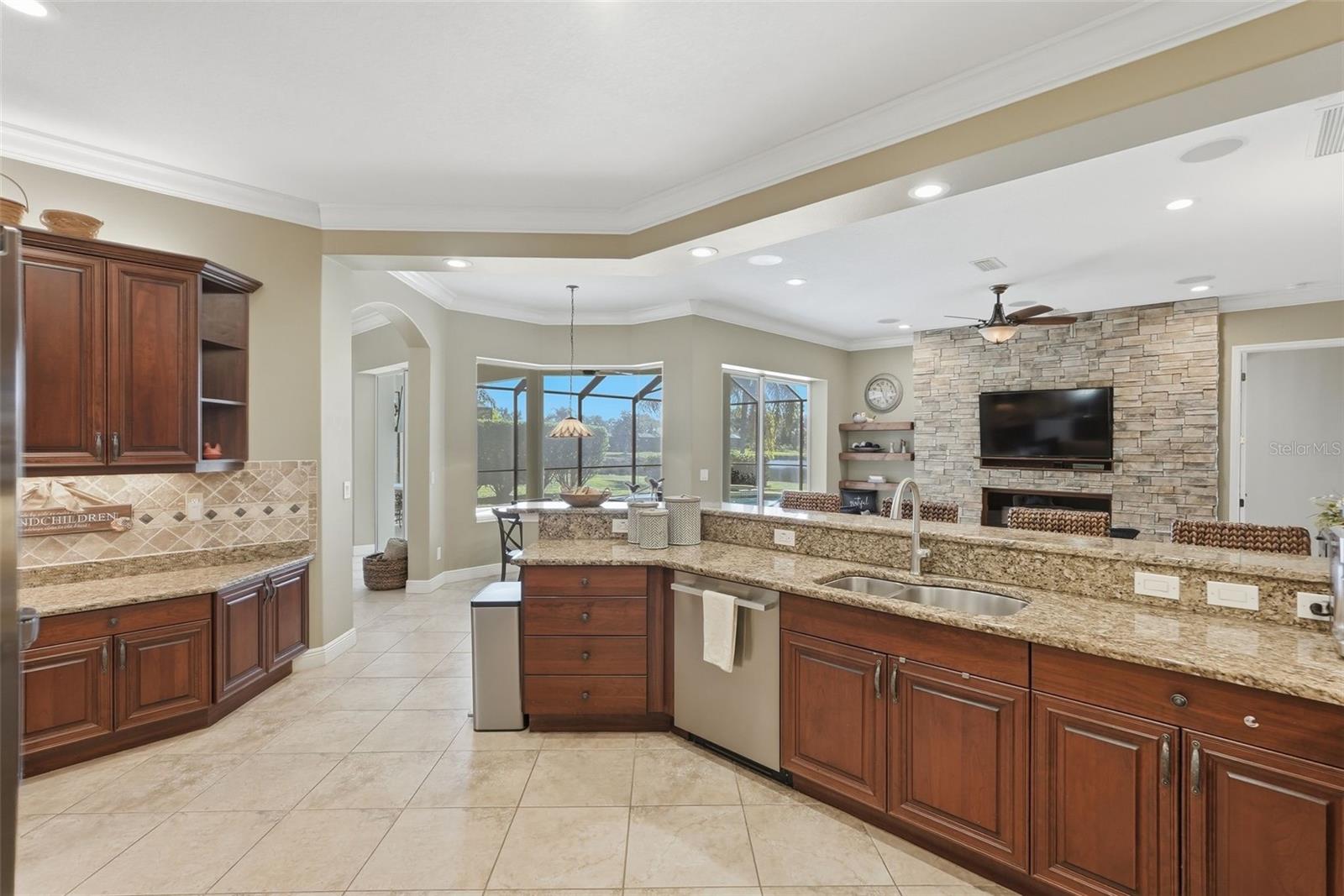 Image 17 of 44 For 14716 4th Drive Ne