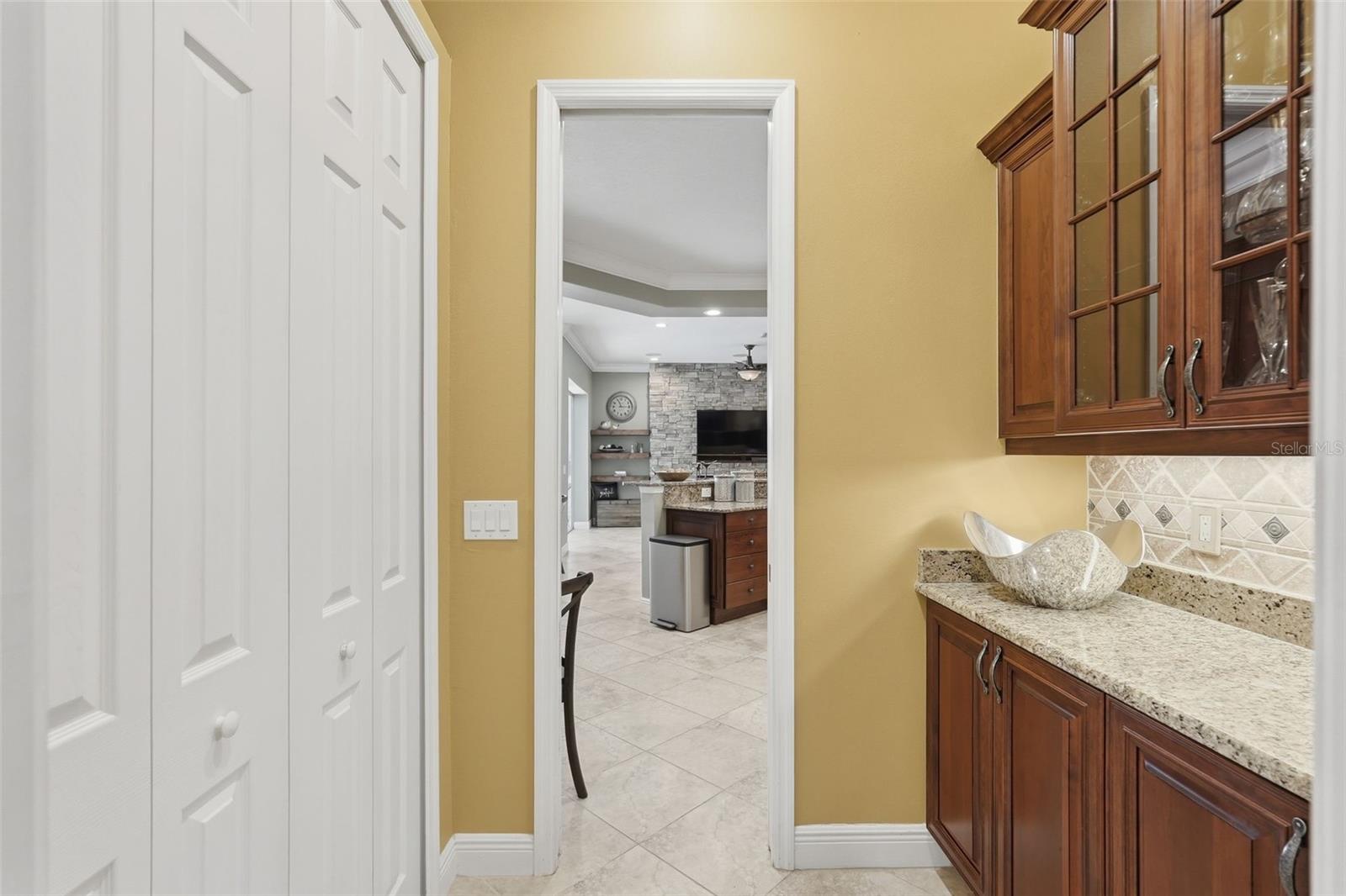 Image 21 of 44 For 14716 4th Drive Ne