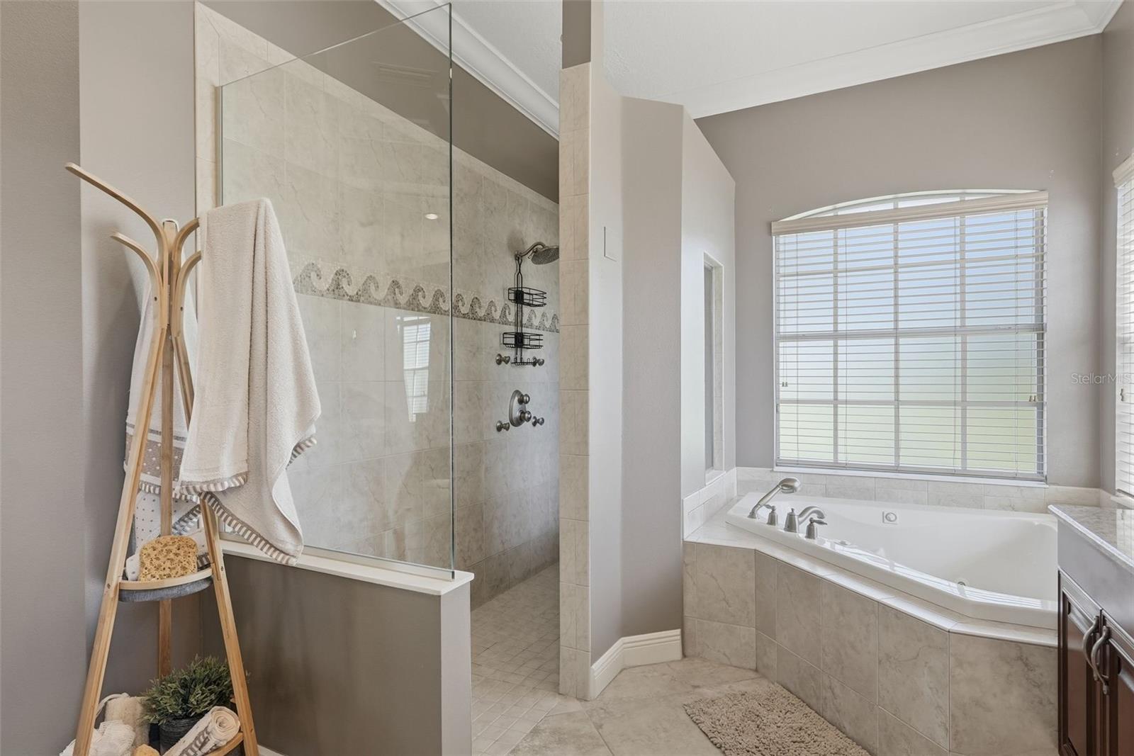 Image 28 of 44 For 14716 4th Drive Ne