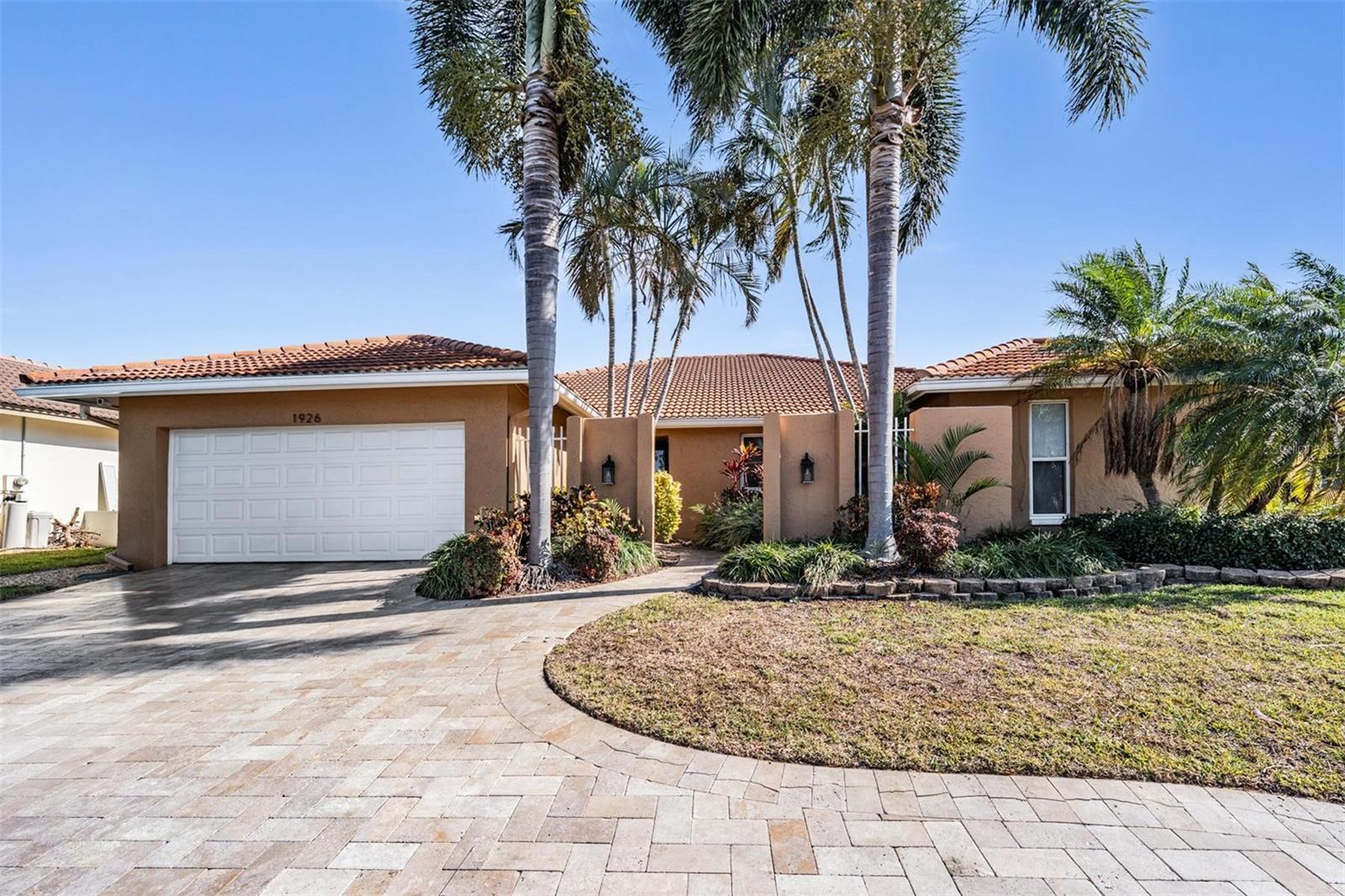 Details for 1926 Montana Avenue Ne, ST PETERSBURG, FL 33703