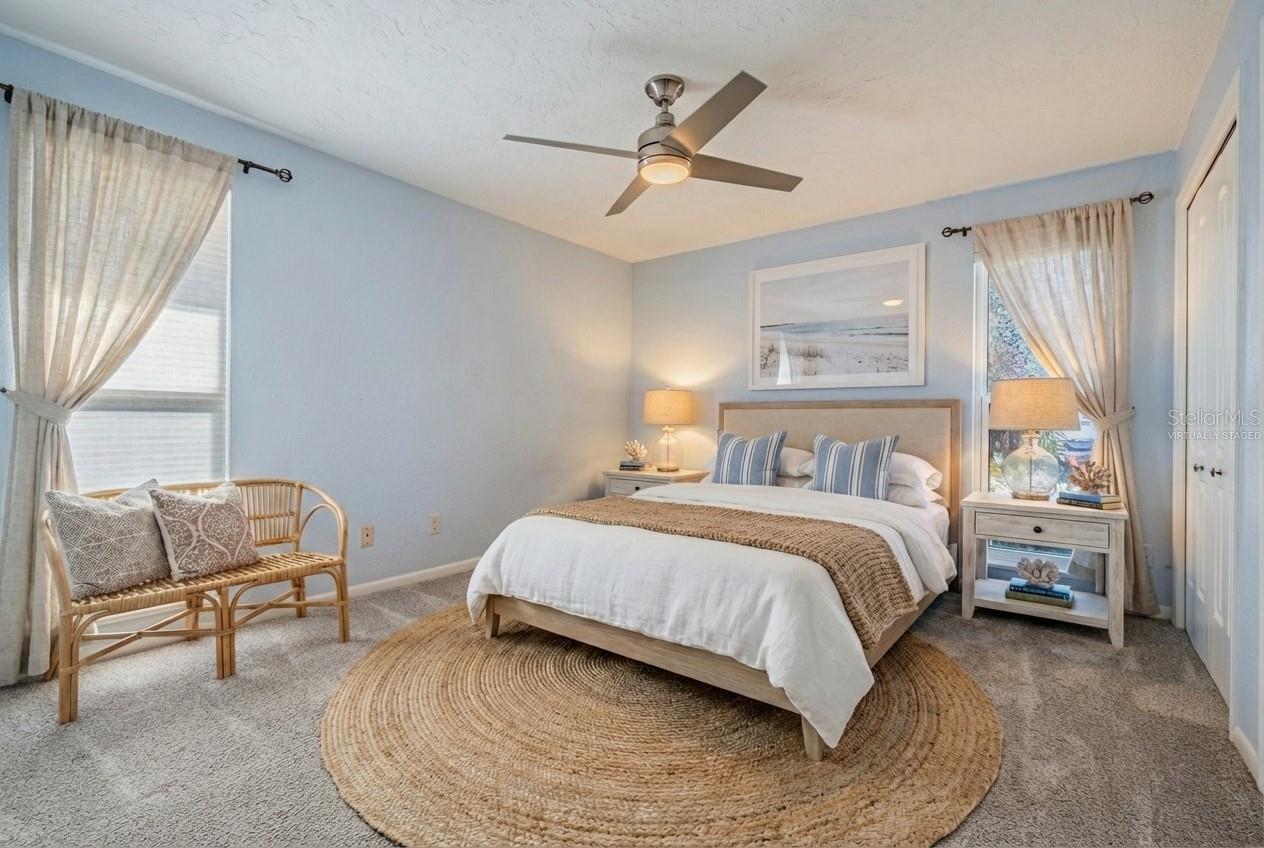 Listing photo id 21 for 1926 Montana Avenue Ne