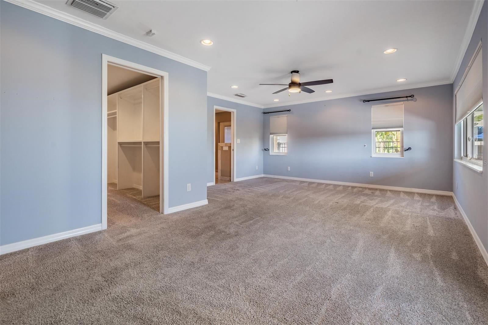 Listing photo id 31 for 1926 Montana Avenue Ne