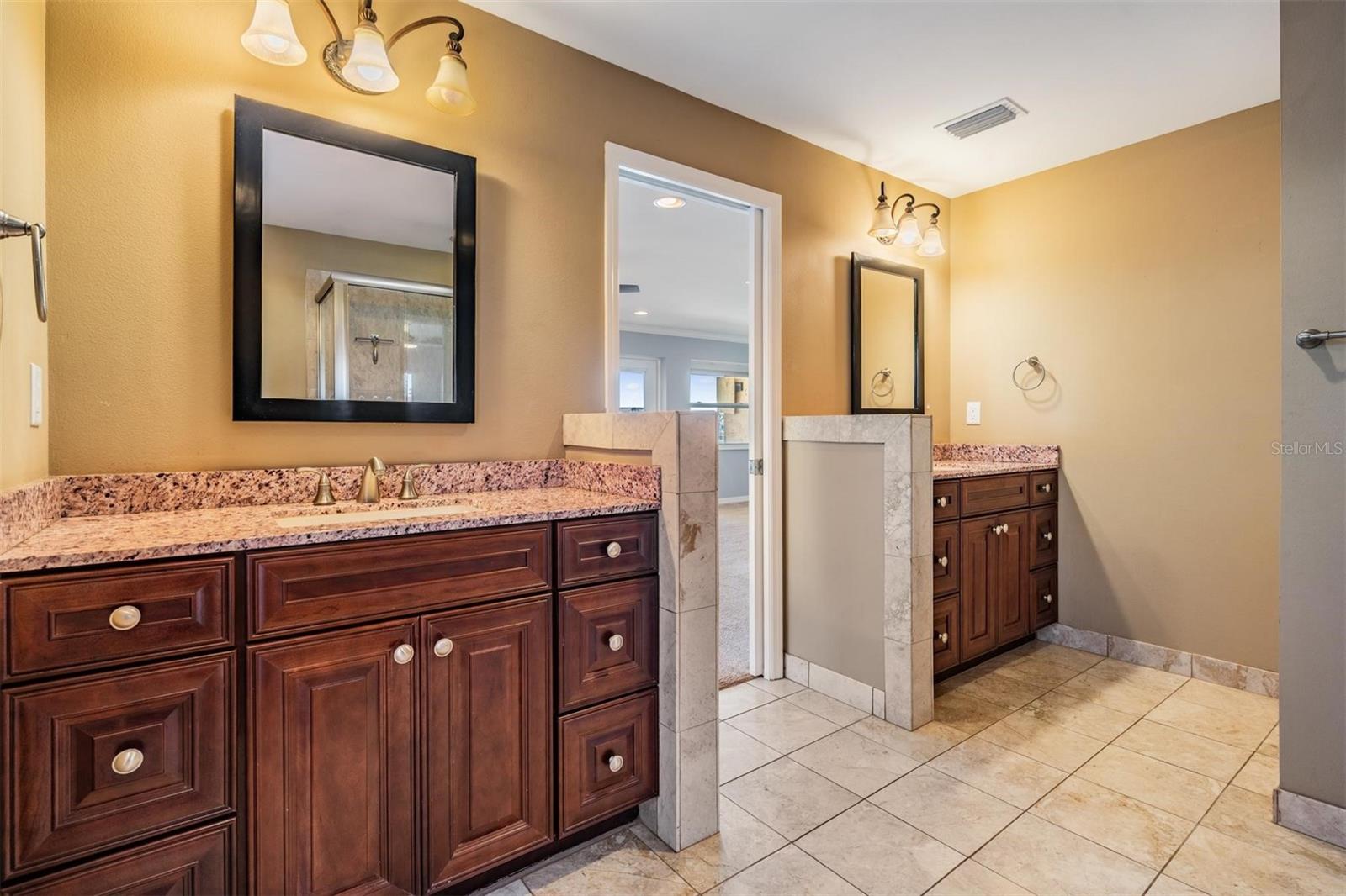 Listing photo id 32 for 1926 Montana Avenue Ne