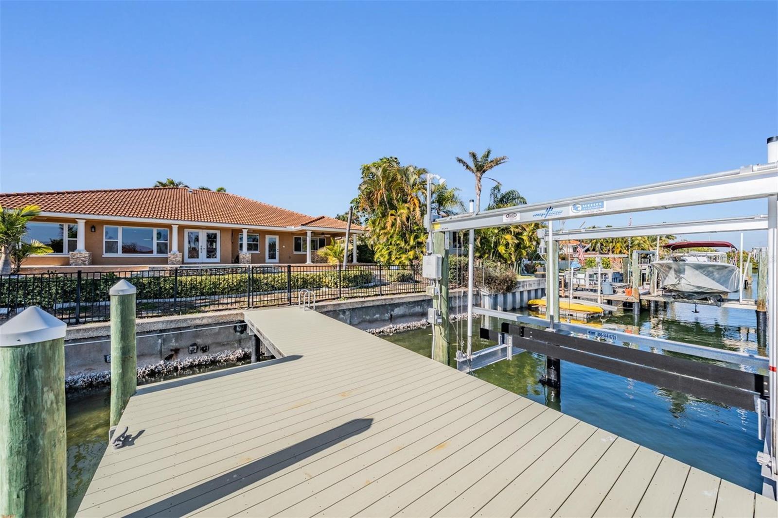 Listing photo id 44 for 1926 Montana Avenue Ne