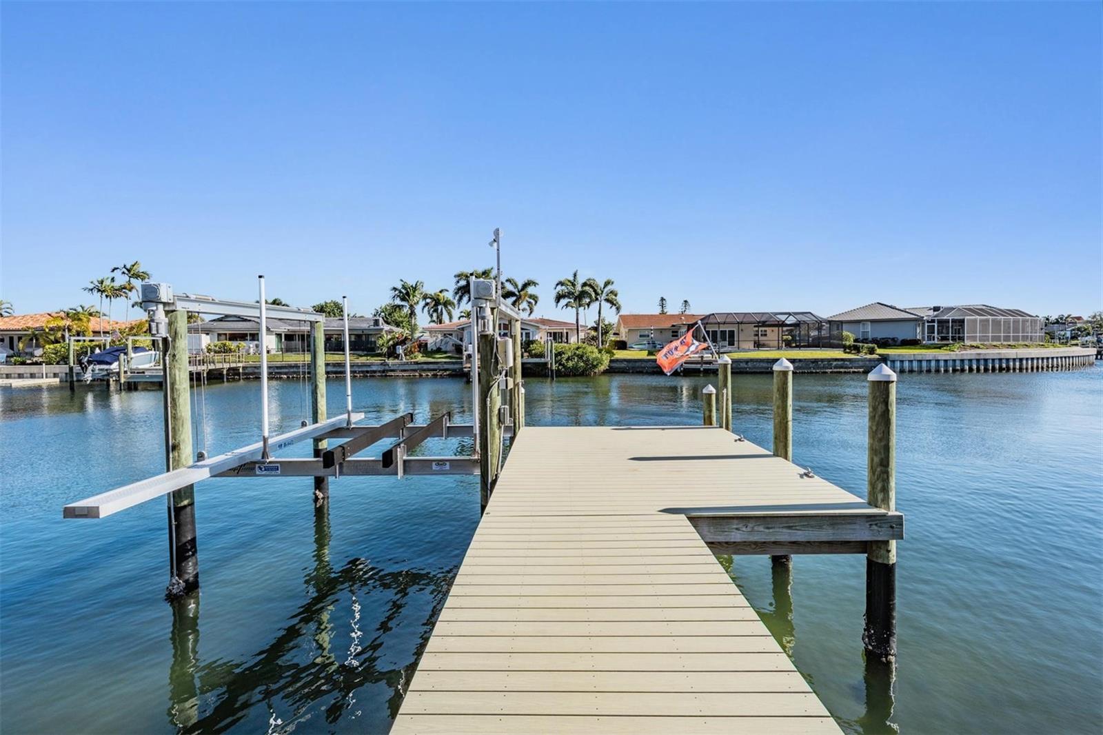 Listing photo id 51 for 1926 Montana Avenue Ne