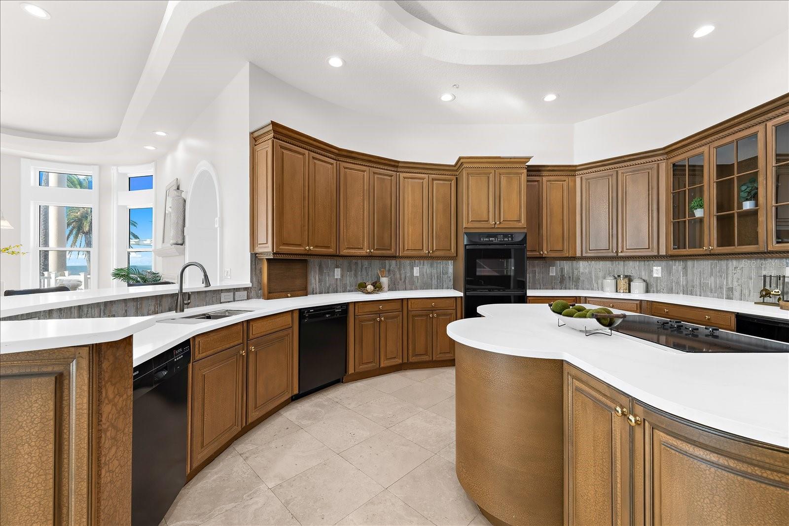 Image 24 of 71 For 960 Gulf Boulevard