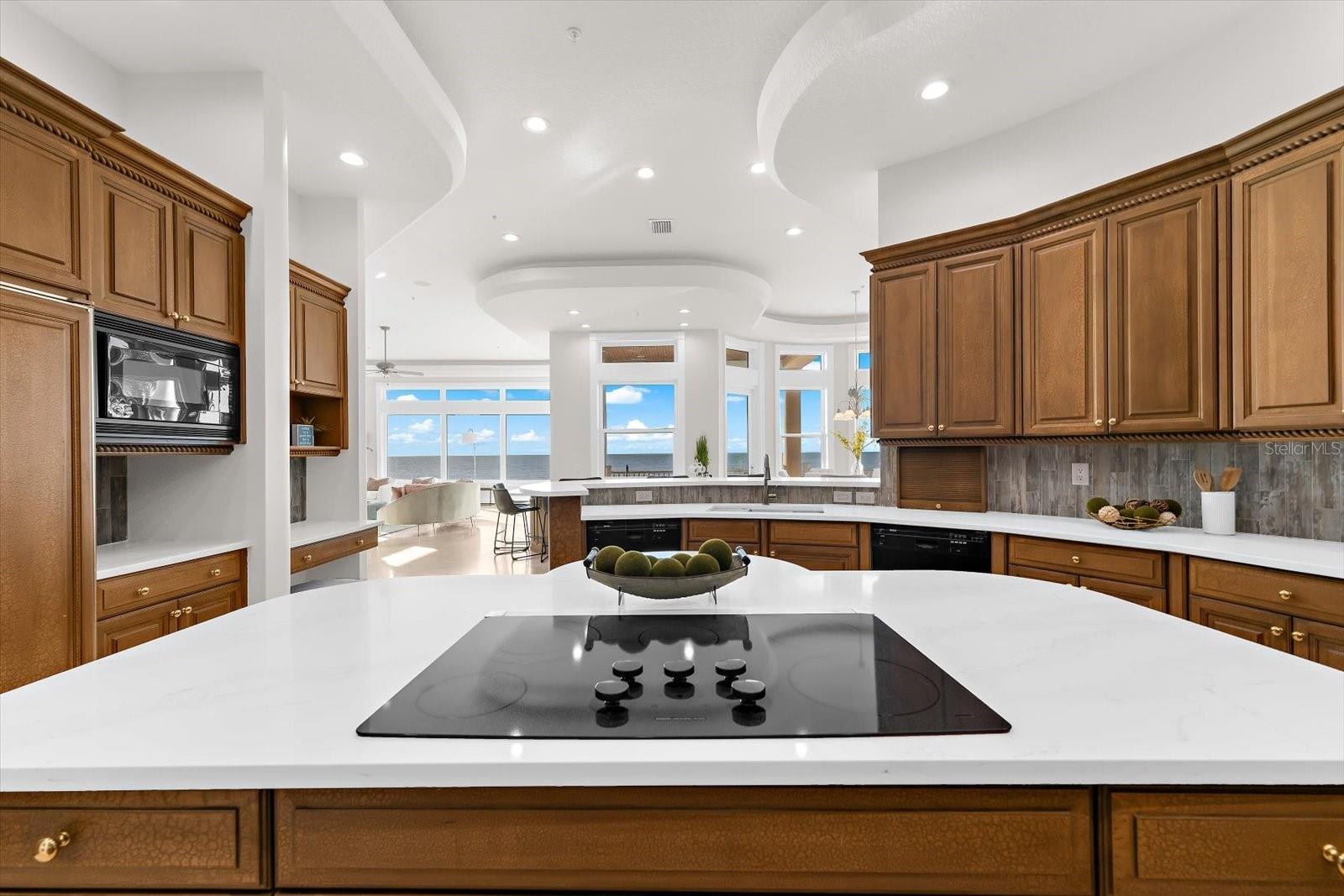 Image 26 of 71 For 960 Gulf Boulevard