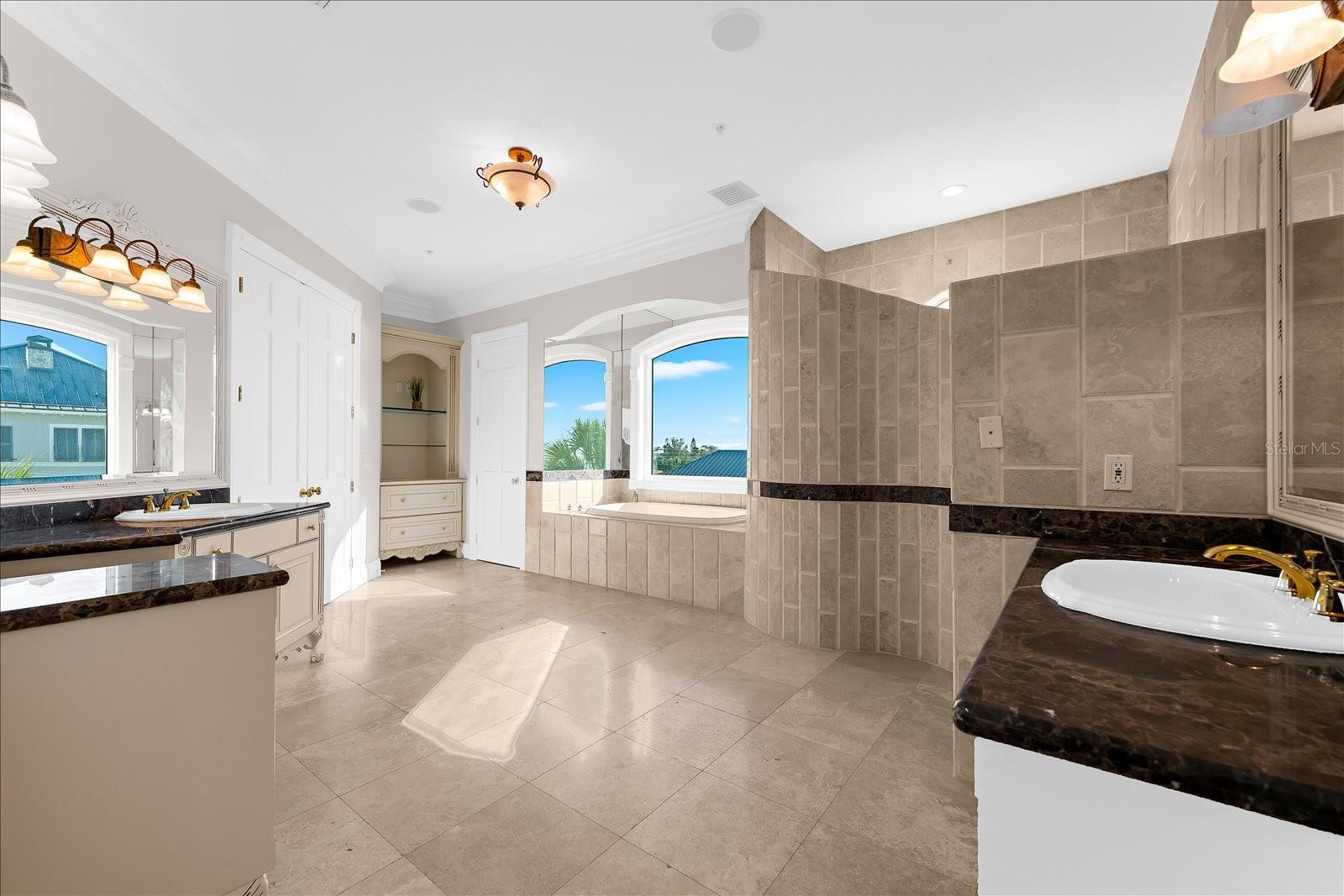 Image 34 of 71 For 960 Gulf Boulevard