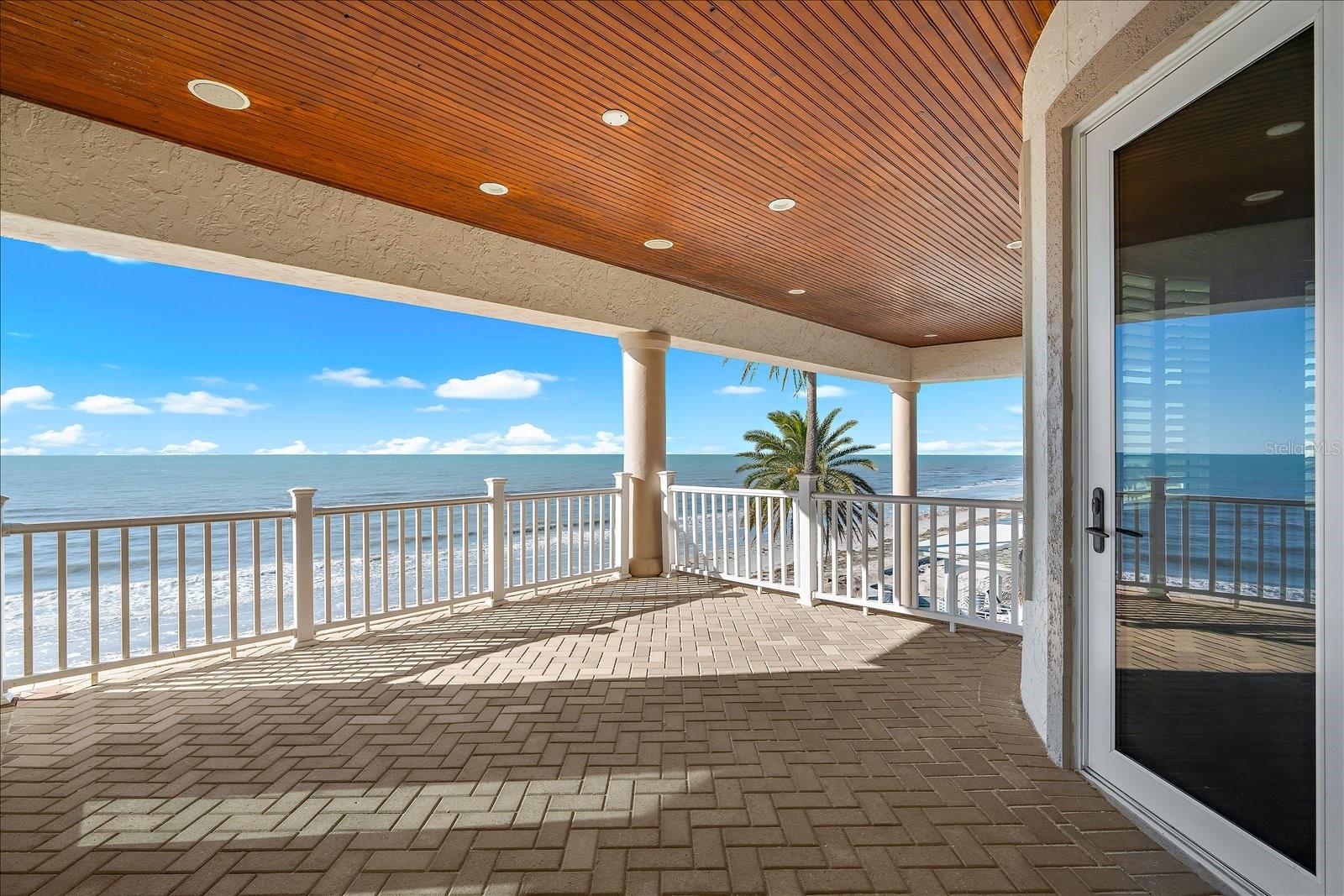 Image 37 of 71 For 960 Gulf Boulevard