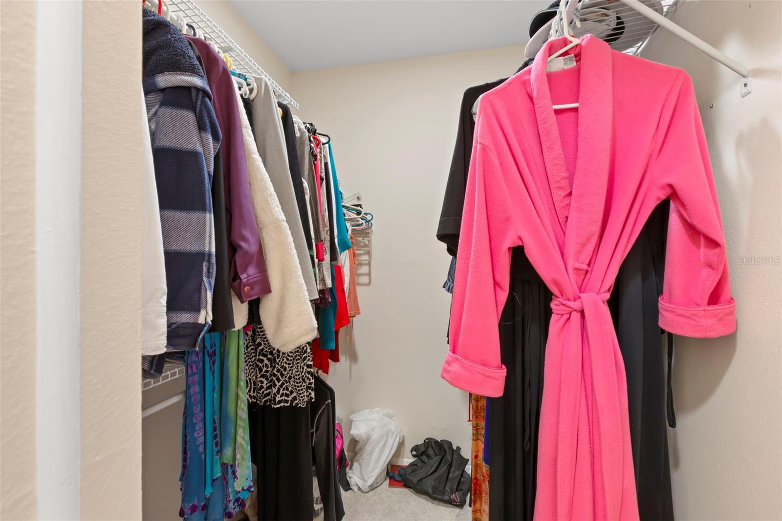 Image 25 of 33 For 1084 Dunrobin Drive D