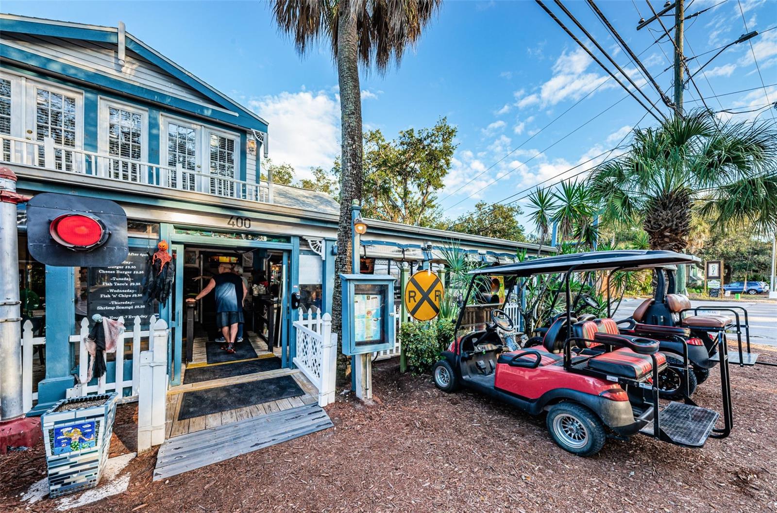 Listing photo id 32 for 406 Orchid Lane