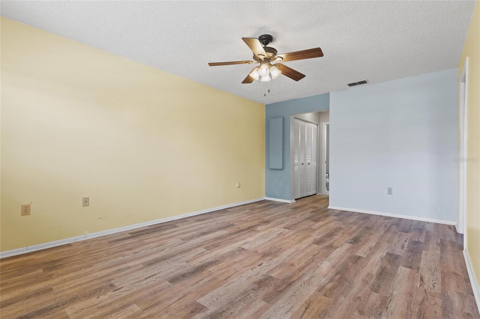 Image 15 of 24 For 19029 Us Highway 19 Highway N 24c