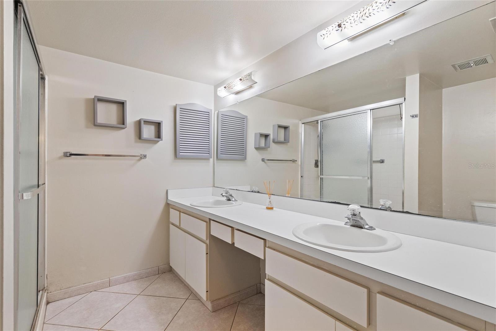 Image 17 of 24 For 19029 Us Highway 19 Highway N 24c