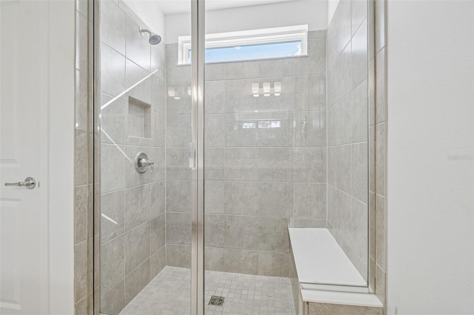 Image 28 of 63 For 14161 Hammock Crest Way