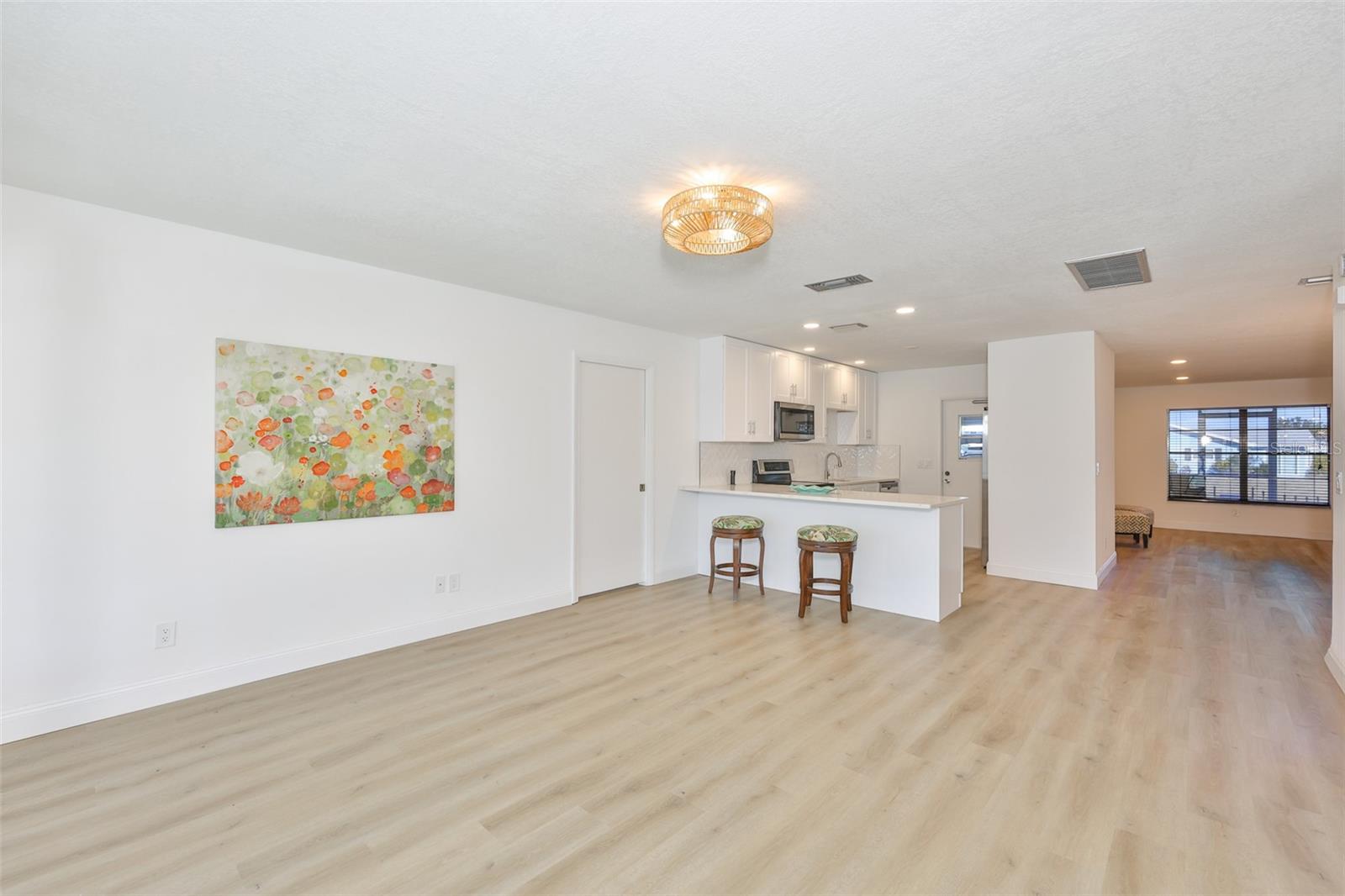 Image 12 of 41 For 325 Green Manor Drive