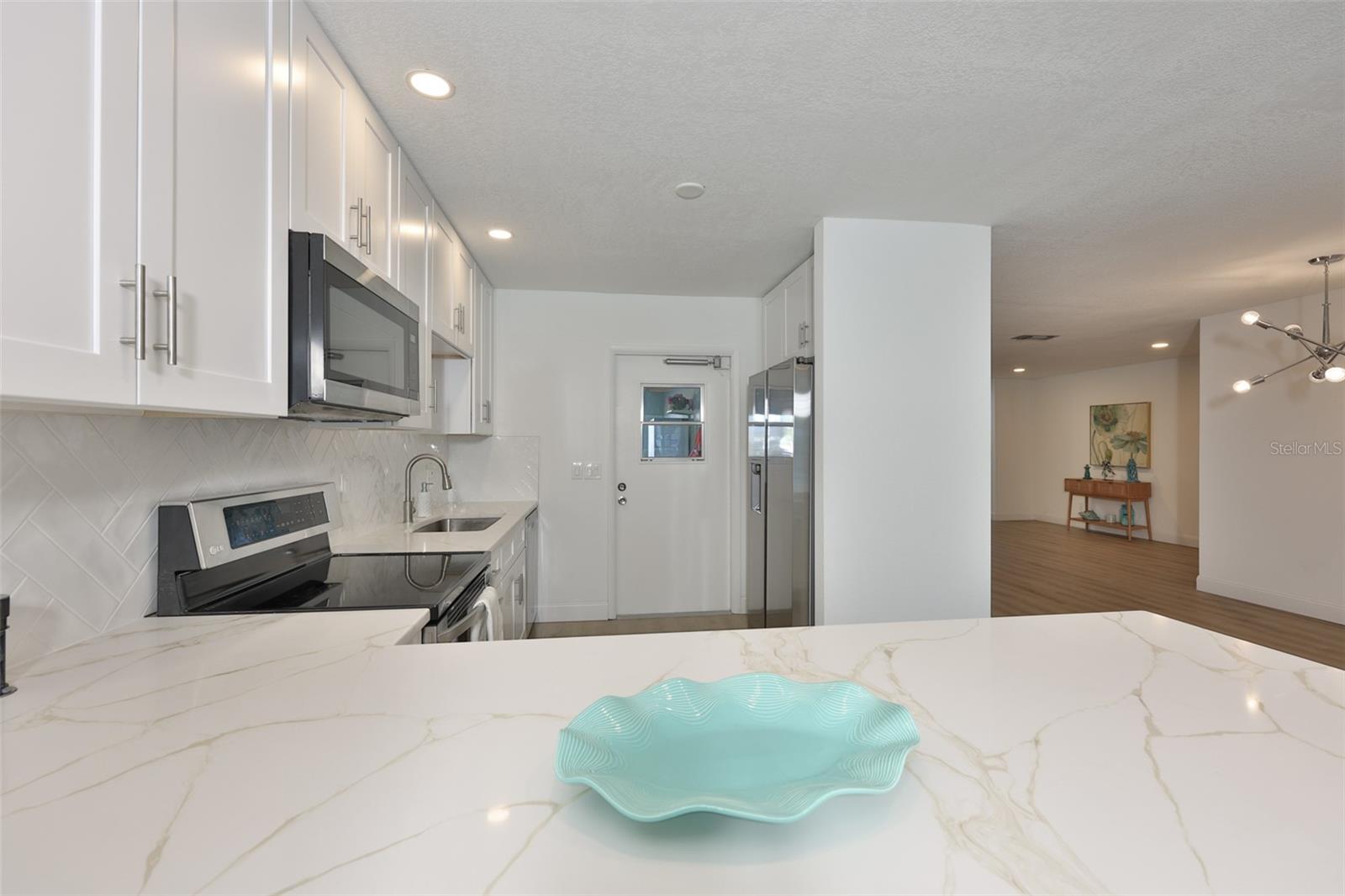 Image 18 of 41 For 325 Green Manor Drive