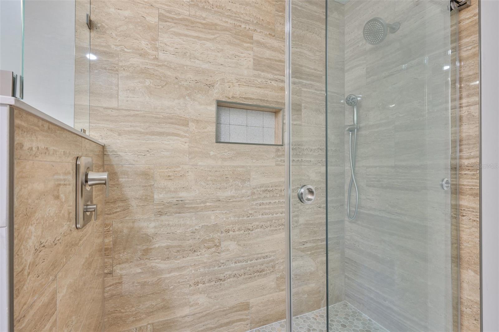 Image 28 of 41 For 325 Green Manor Drive