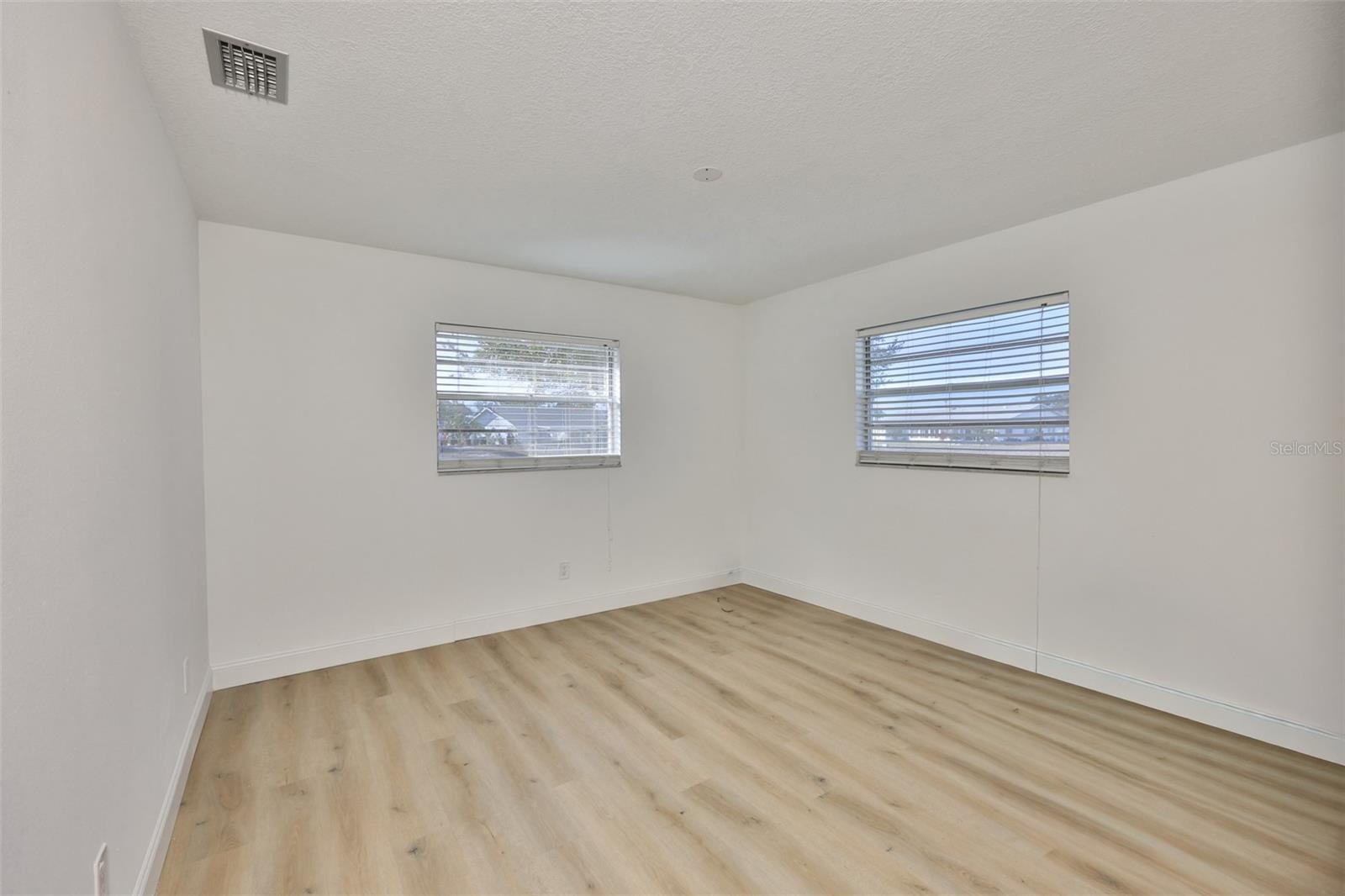 Image 29 of 41 For 325 Green Manor Drive