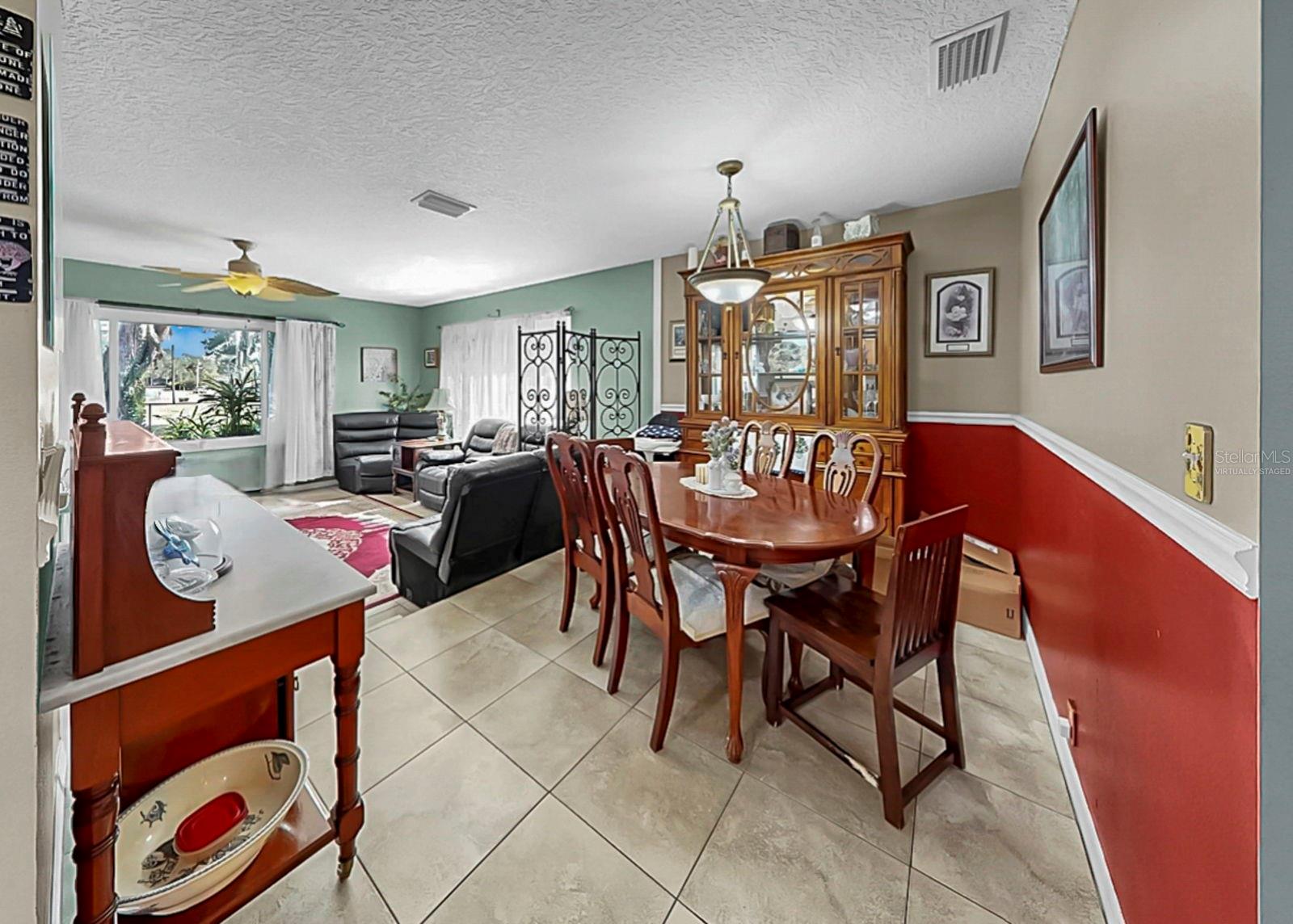 Image 15 of 37 For 913 Helena Drive