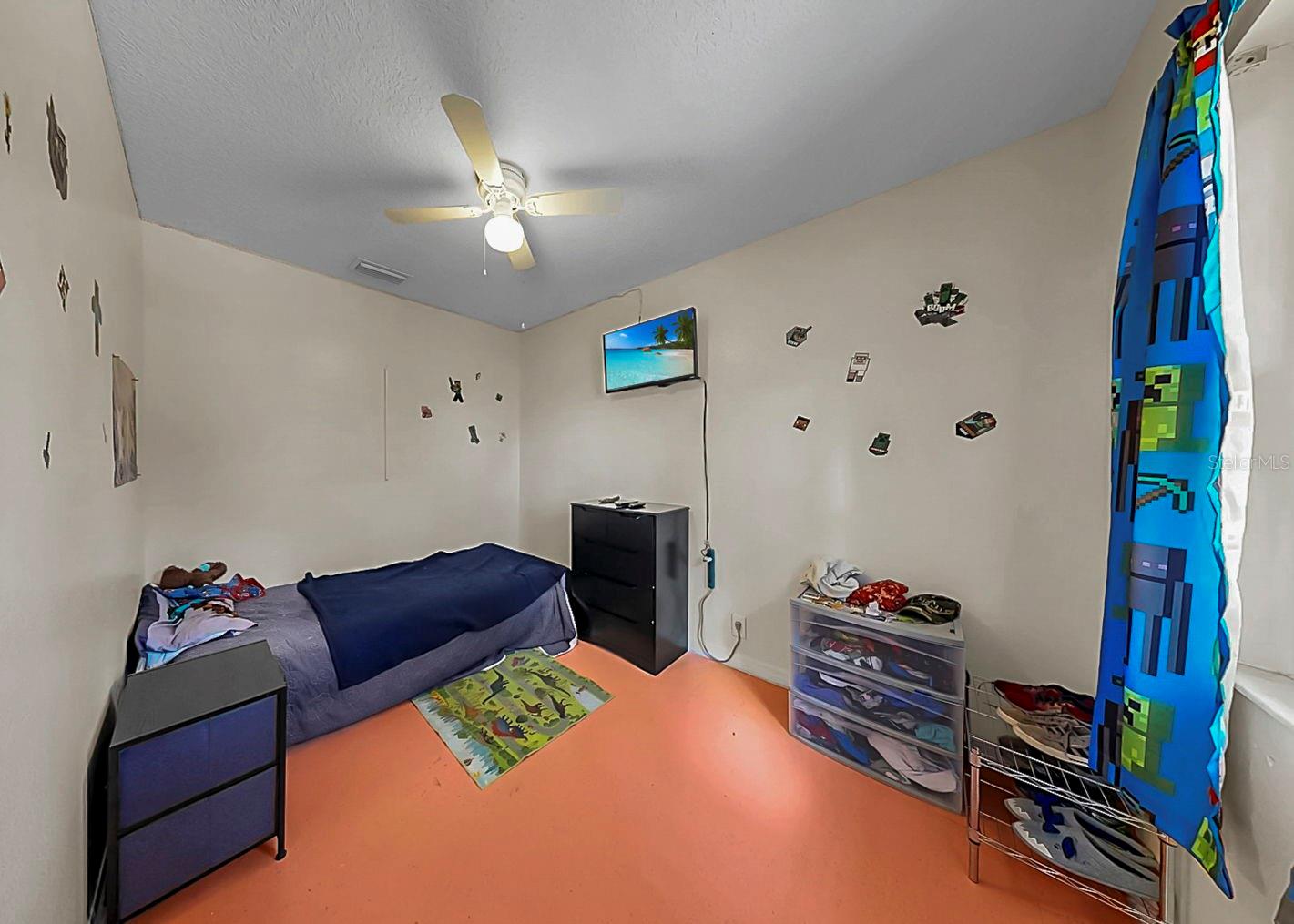 Image 30 of 37 For 913 Helena Drive