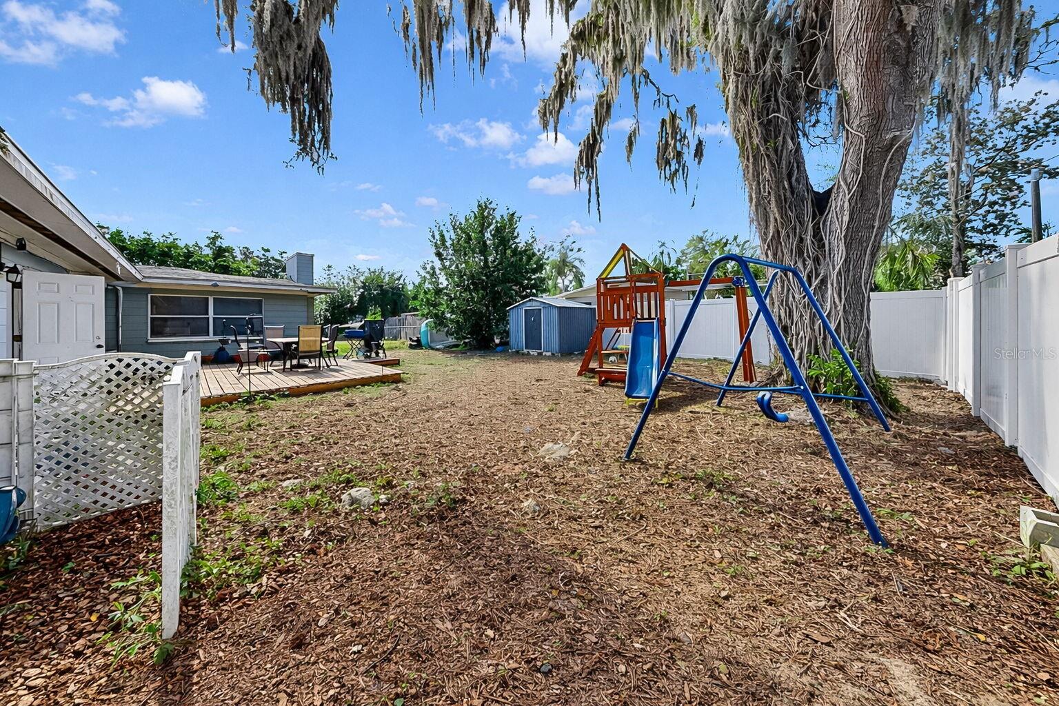 Image 35 of 37 For 913 Helena Drive