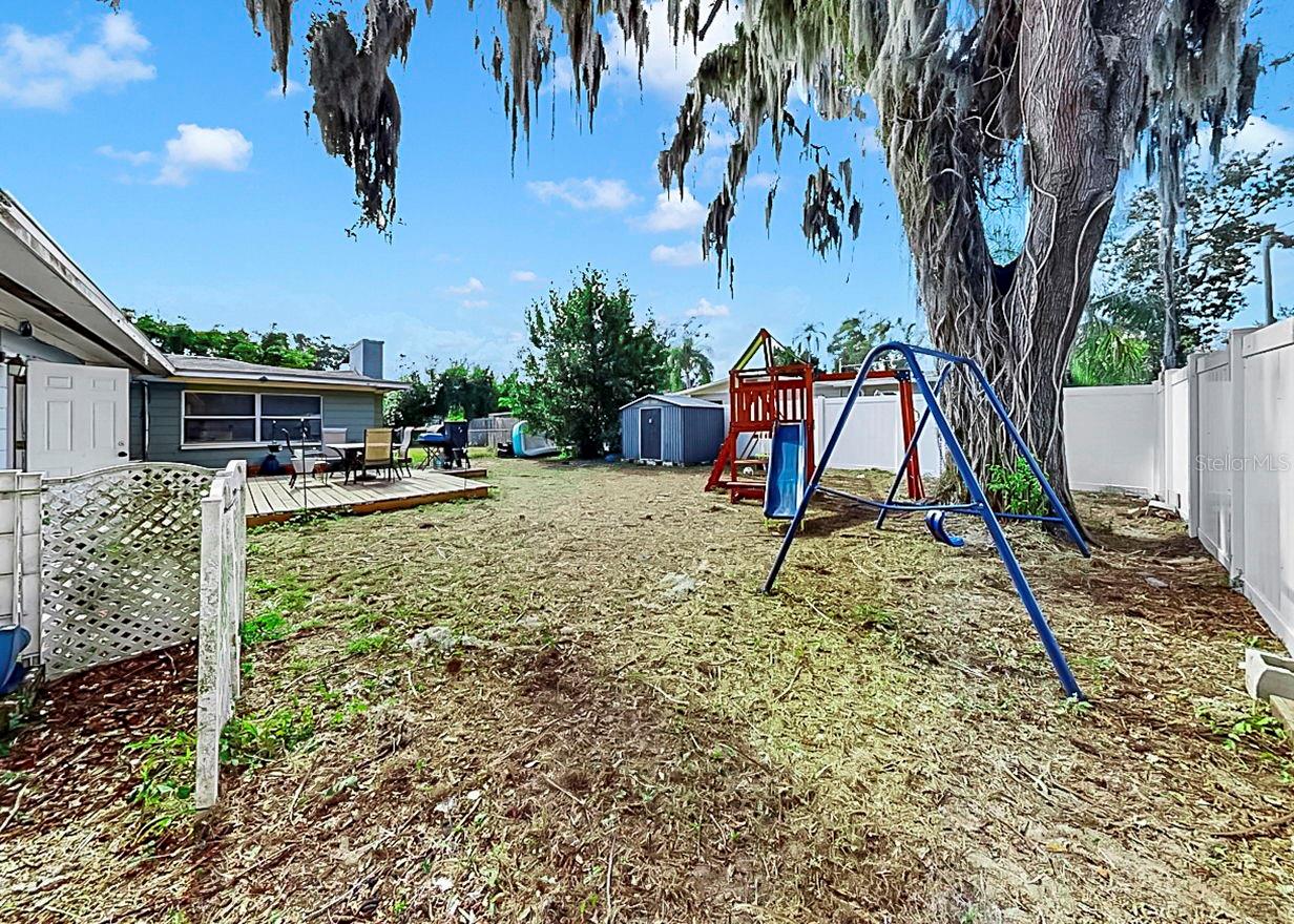 Image 36 of 37 For 913 Helena Drive